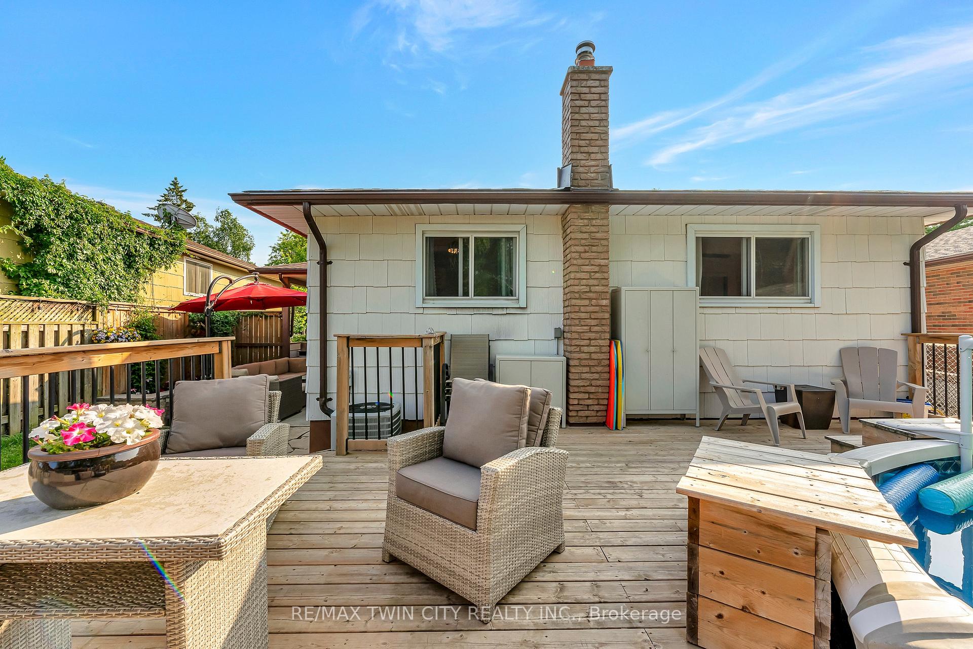 Photo 36 of 588 Highpoint Avenue, Waterloo — HOMEH