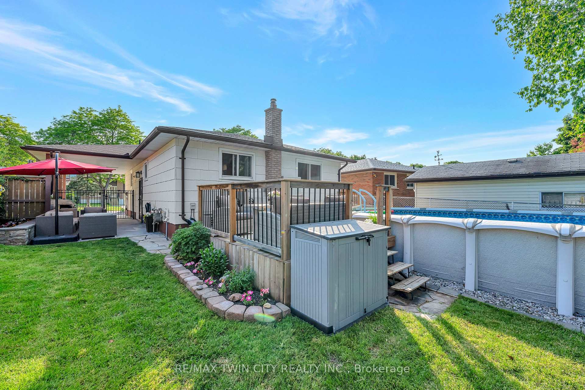 Photo 37 of 588 Highpoint Avenue, Waterloo — HOMEH