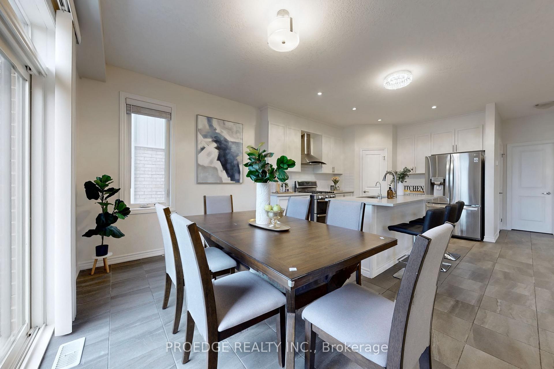 Photo 13 of 361 Beechdrops Drive, Waterloo, Vista Hills — HOMEH