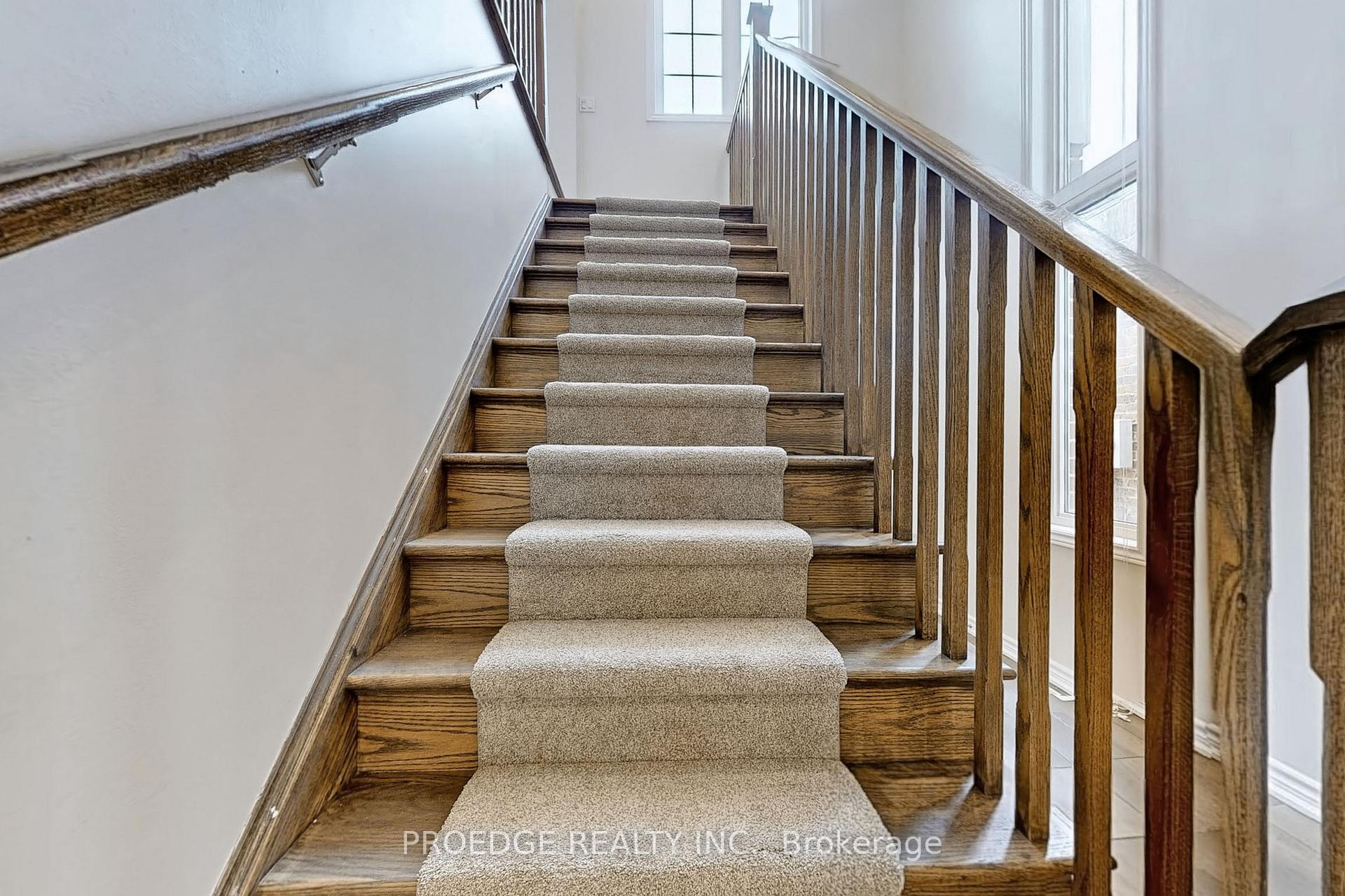 Photo 19 of 361 Beechdrops Drive, Waterloo, Vista Hills — HOMEH