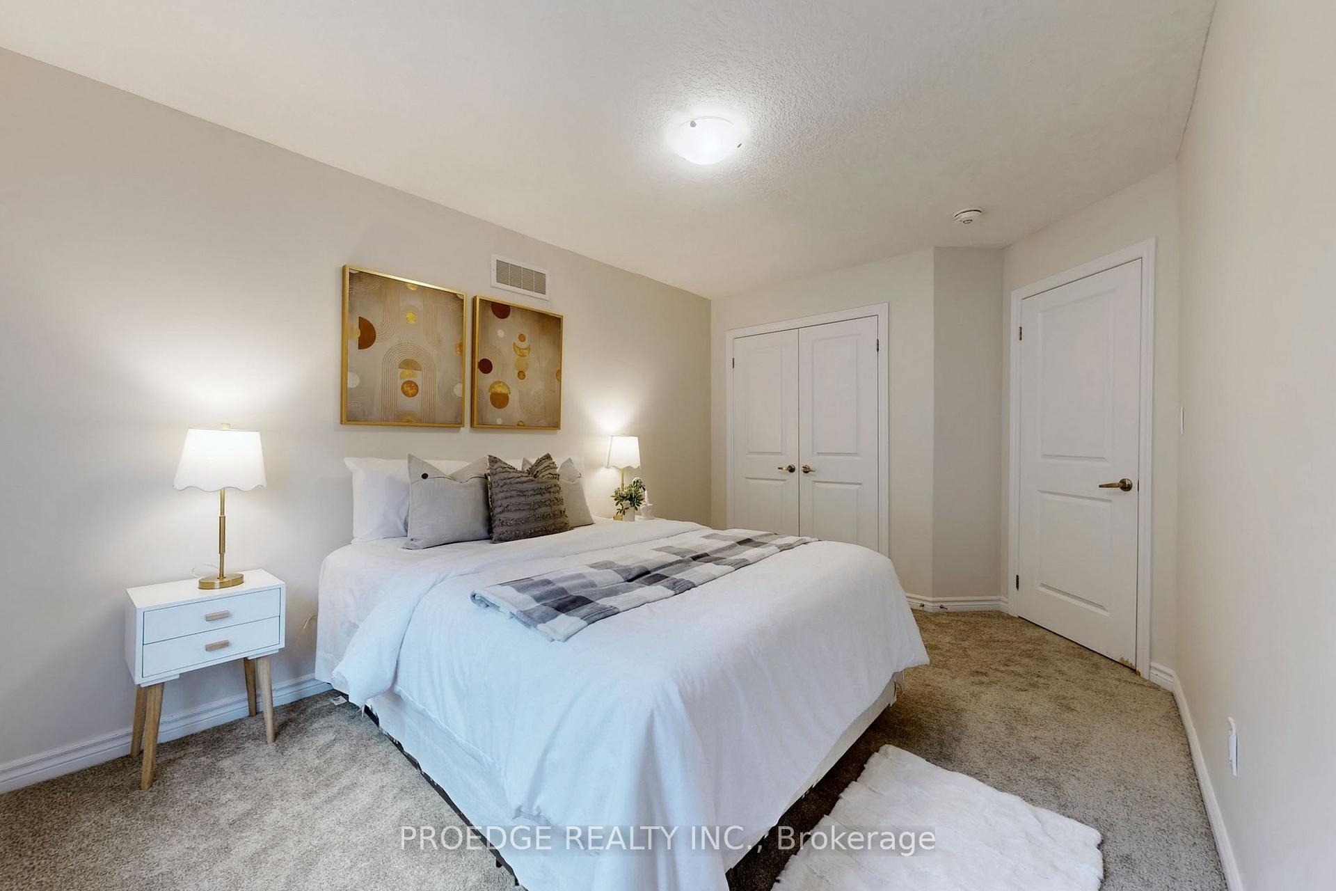 Photo 33 of 361 Beechdrops Drive, Waterloo, Vista Hills — HOMEH