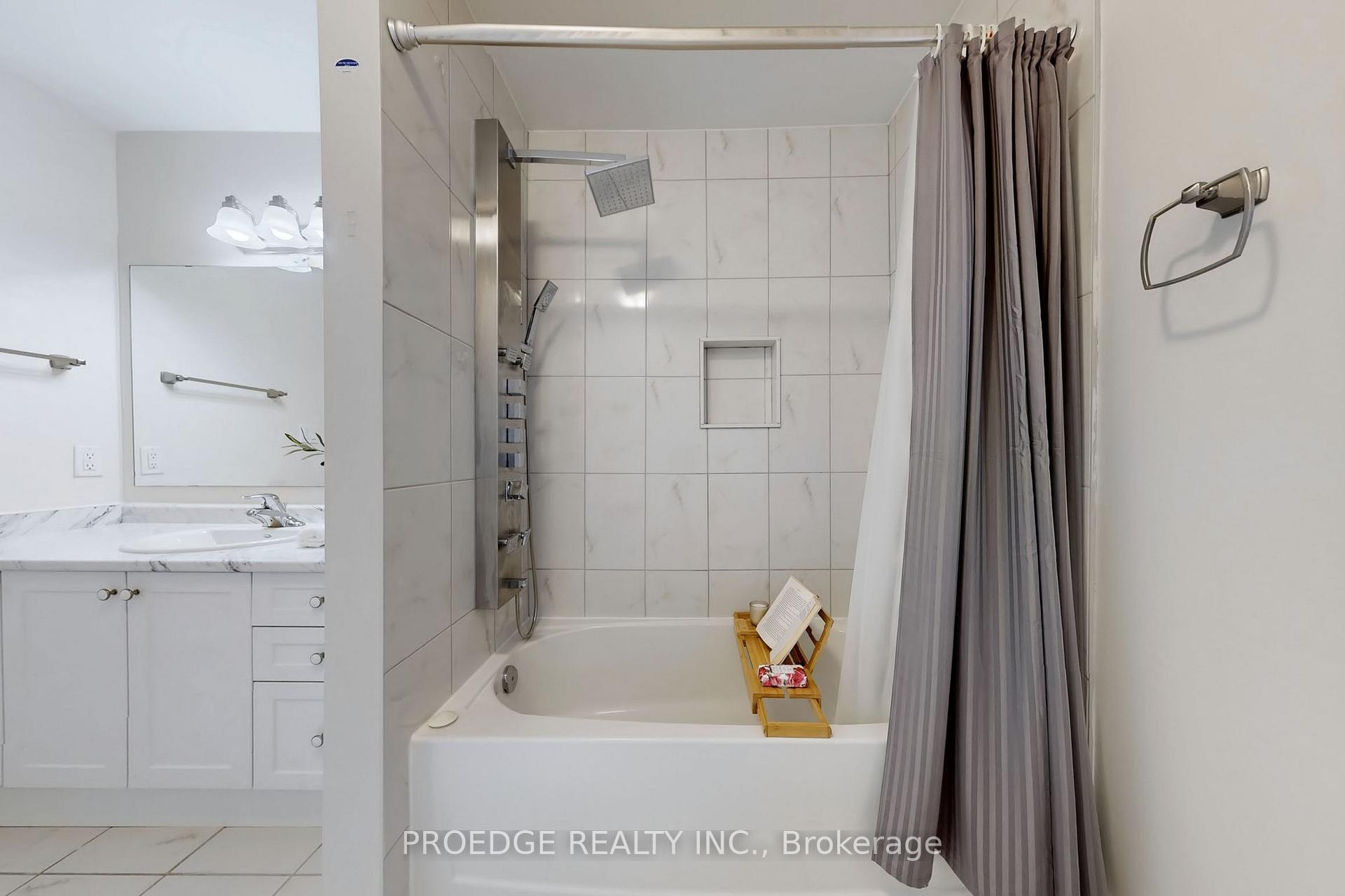 Photo 38 of 361 Beechdrops Drive, Waterloo, Vista Hills — HOMEH