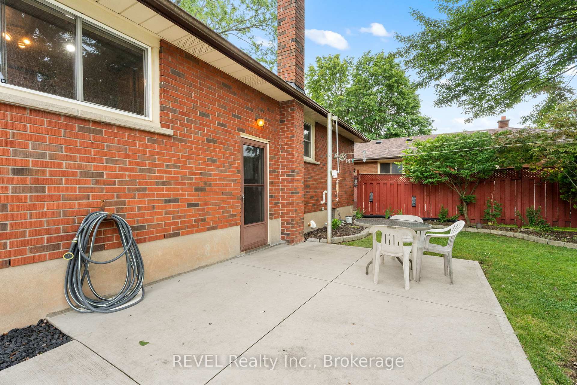 Photo 6 of 551 Alan Avenue, Welland, Prince Charles — HOMEH