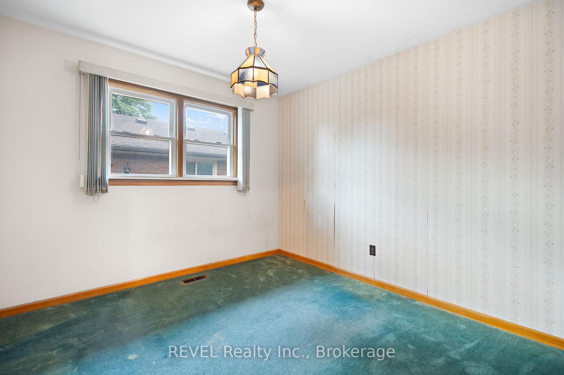 Photo 20 of 551 Alan Avenue, Welland, Prince Charles — HOMEH