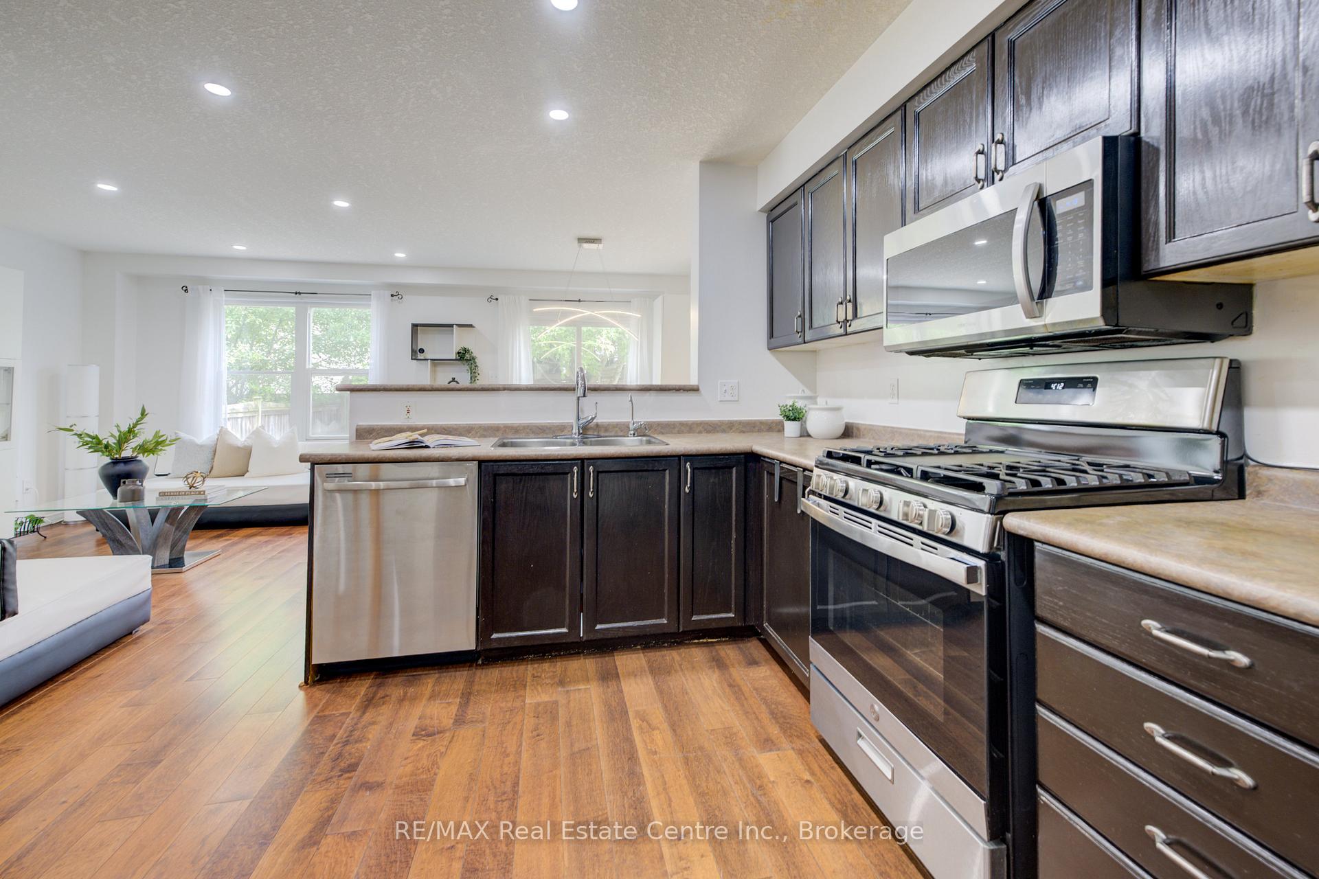 Photo 6 of 479 Trembling Aspen Avenue, Waterloo — HOMEH