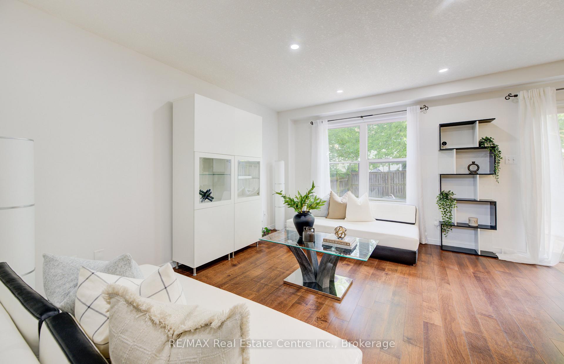 Photo 8 of 479 Trembling Aspen Avenue, Waterloo — HOMEH