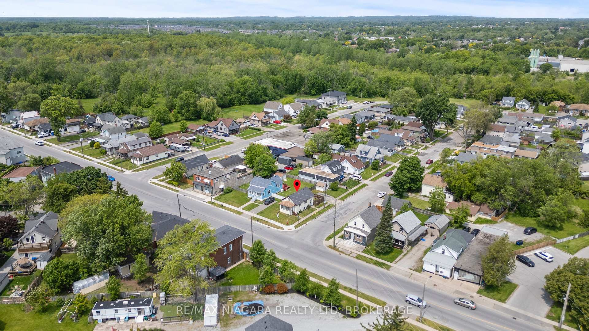Photo 6 of 31 Broadway Avenue, Welland, Broadway — HOMEH