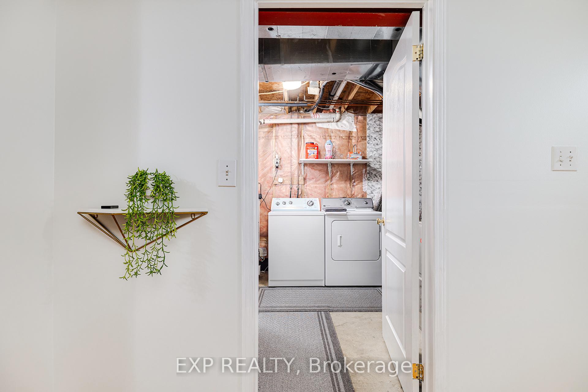 Photo 25 of 172 Dalecroft Place, Waterloo, Laurelwood — HOMEH