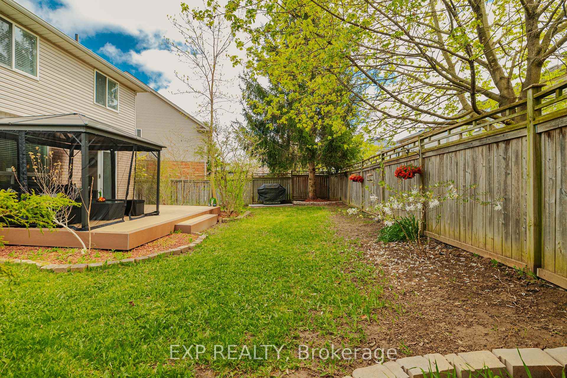 Photo 27 of 172 Dalecroft Place, Waterloo, Laurelwood — HOMEH