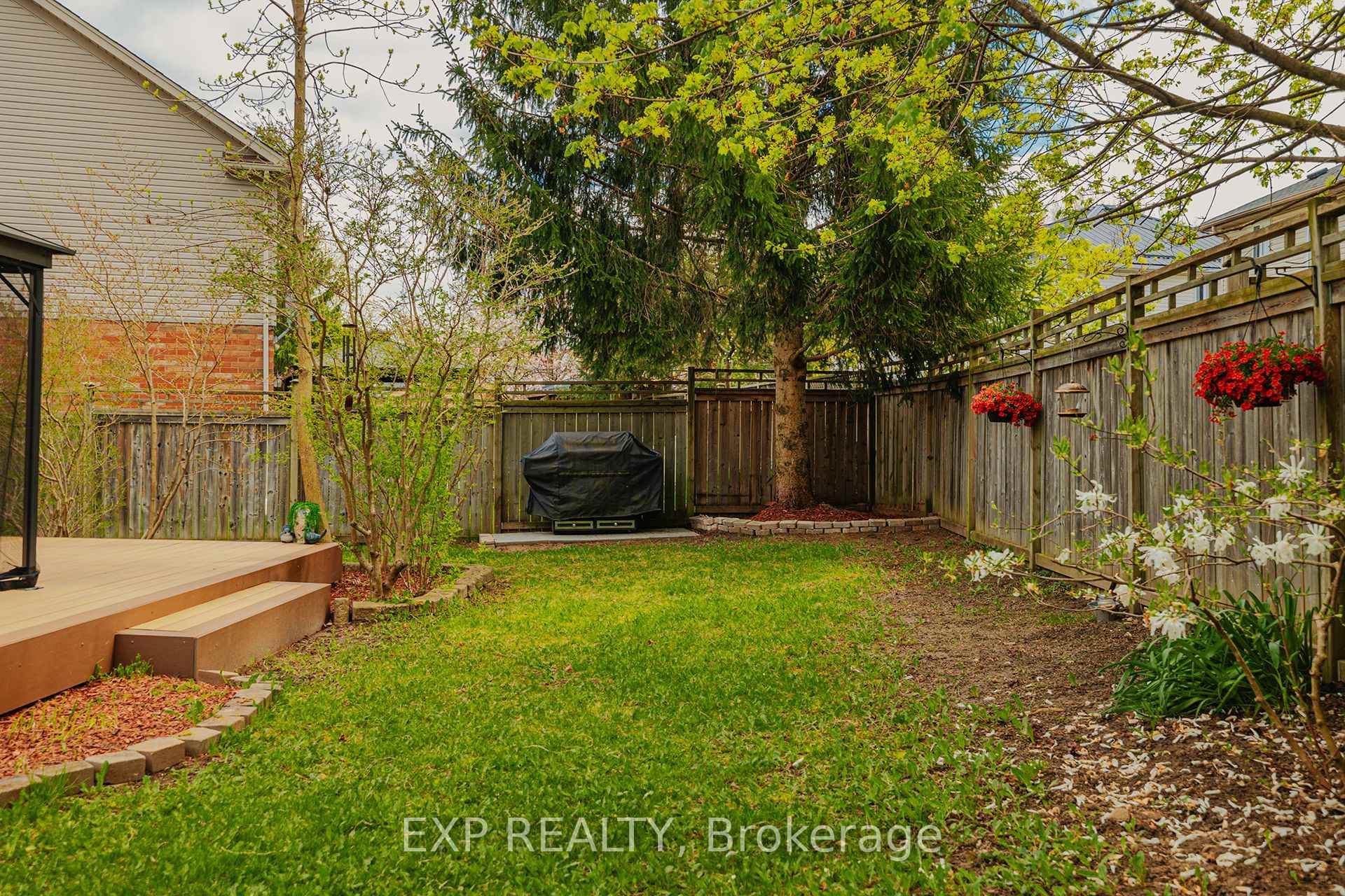Photo 28 of 172 Dalecroft Place, Waterloo, Laurelwood — HOMEH