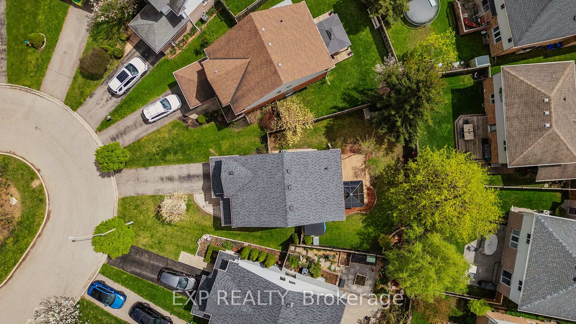 Photo 34 of 172 Dalecroft Place, Waterloo, Laurelwood — HOMEH