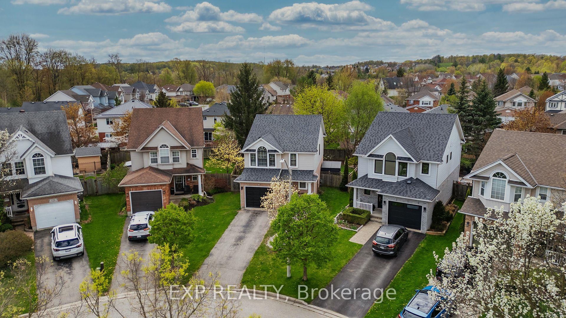 Photo 35 of 172 Dalecroft Place, Waterloo, Laurelwood — HOMEH