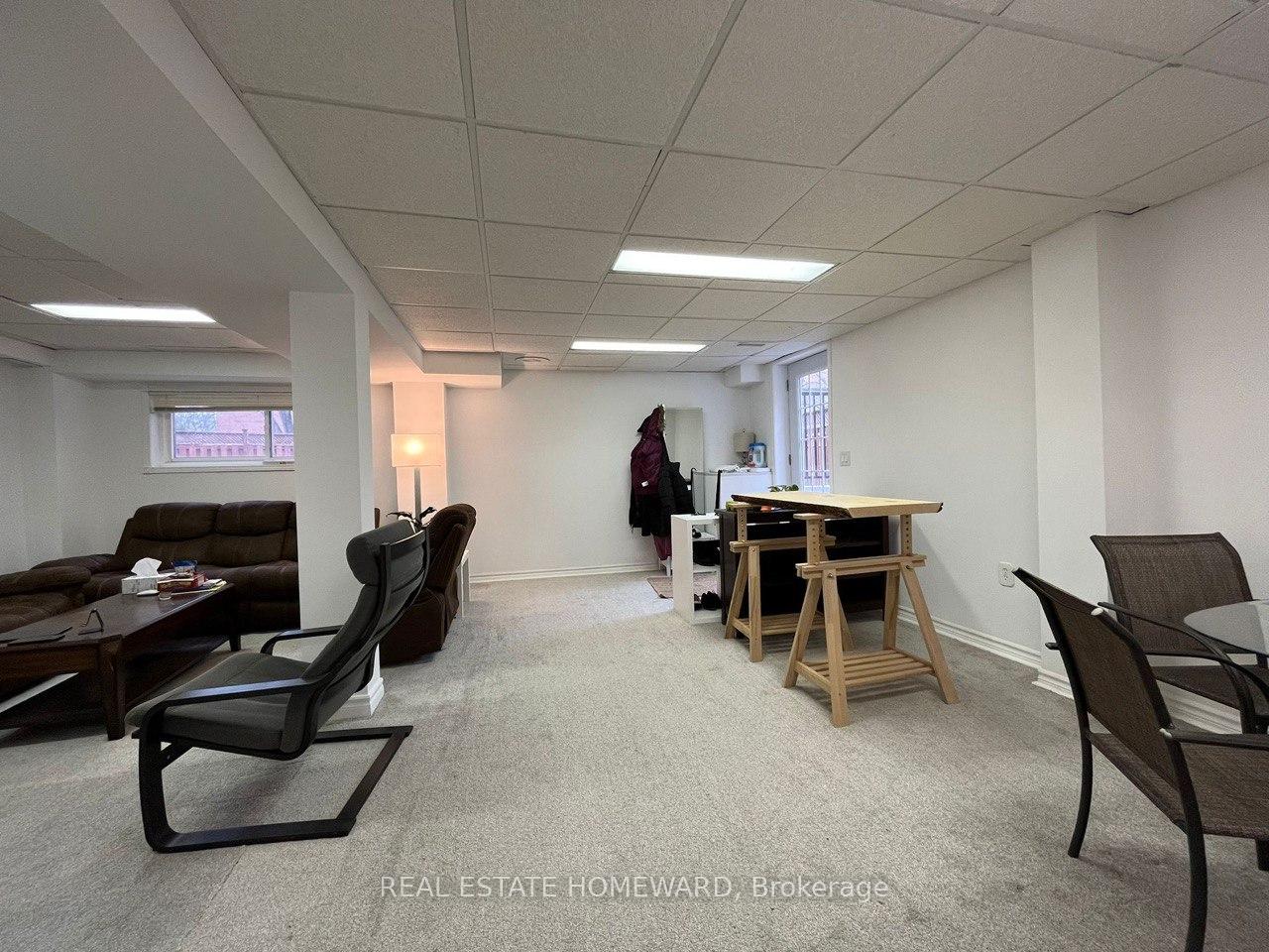 Photo 9 of Unit Walk Up, 82 Rush Road, Aurora, Bayview Wellington — HOMEH