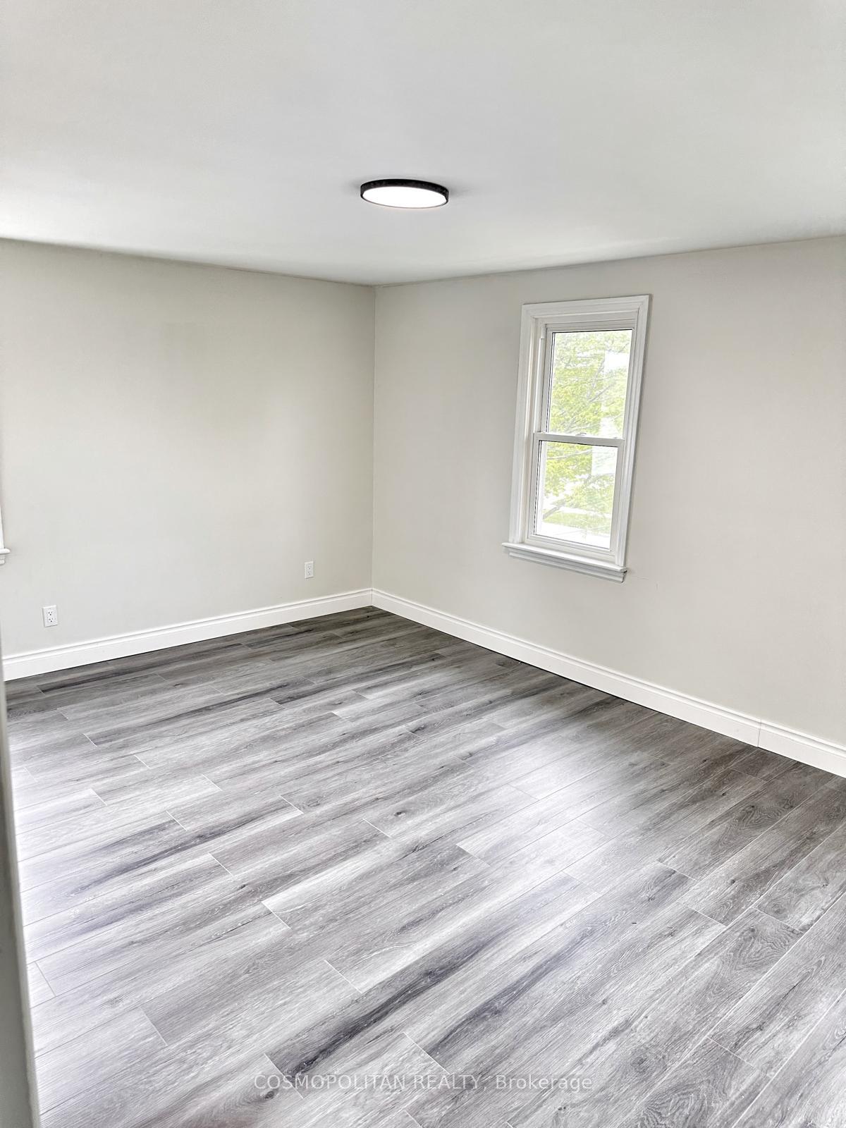 Photo 10 of 63 Second Street, Welland, Lincoln/Crowland — HOMEH