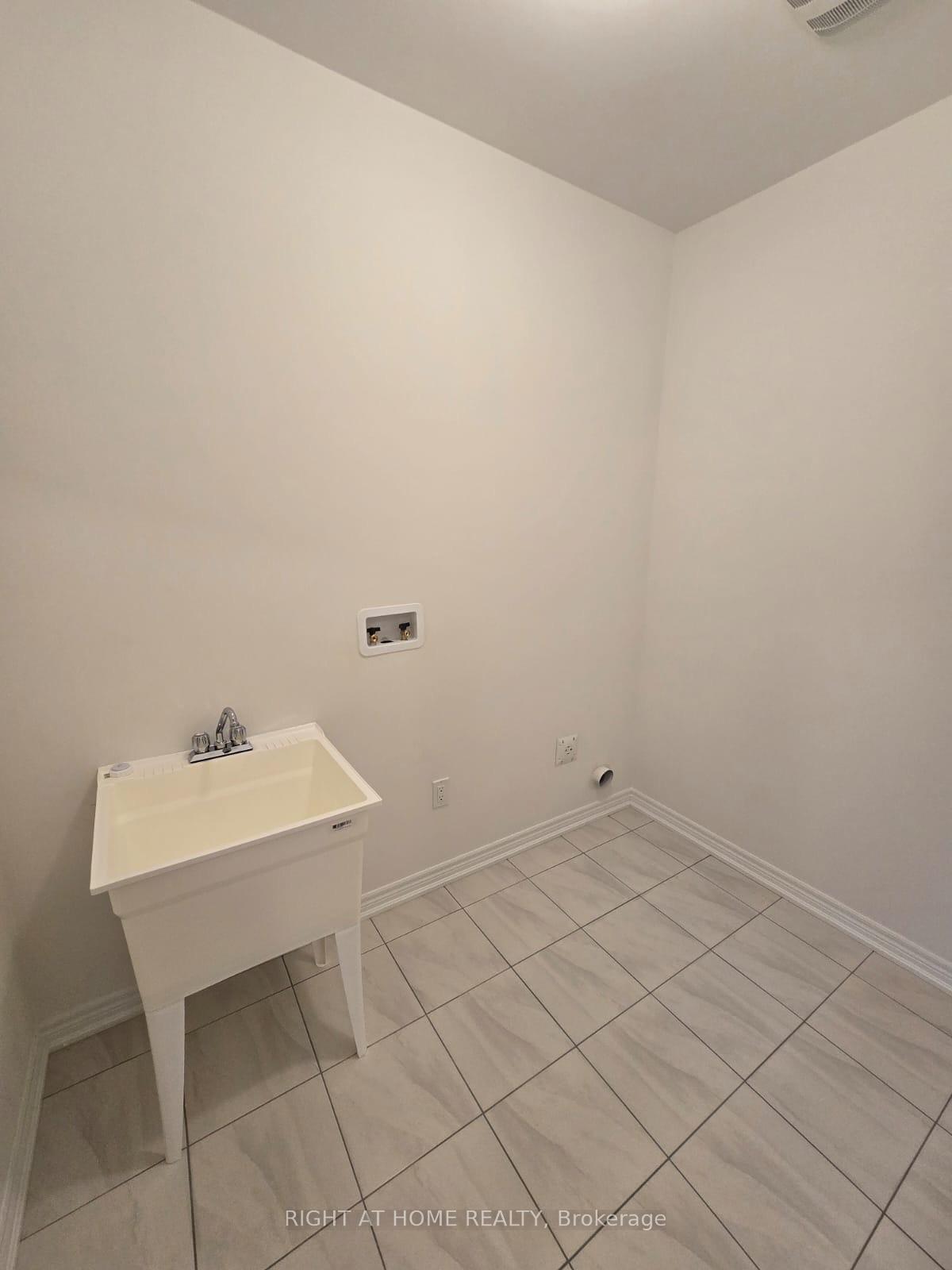 Photo 16 of 60 McGowan Drive, Whitby, Rural Whitby — HOMEH