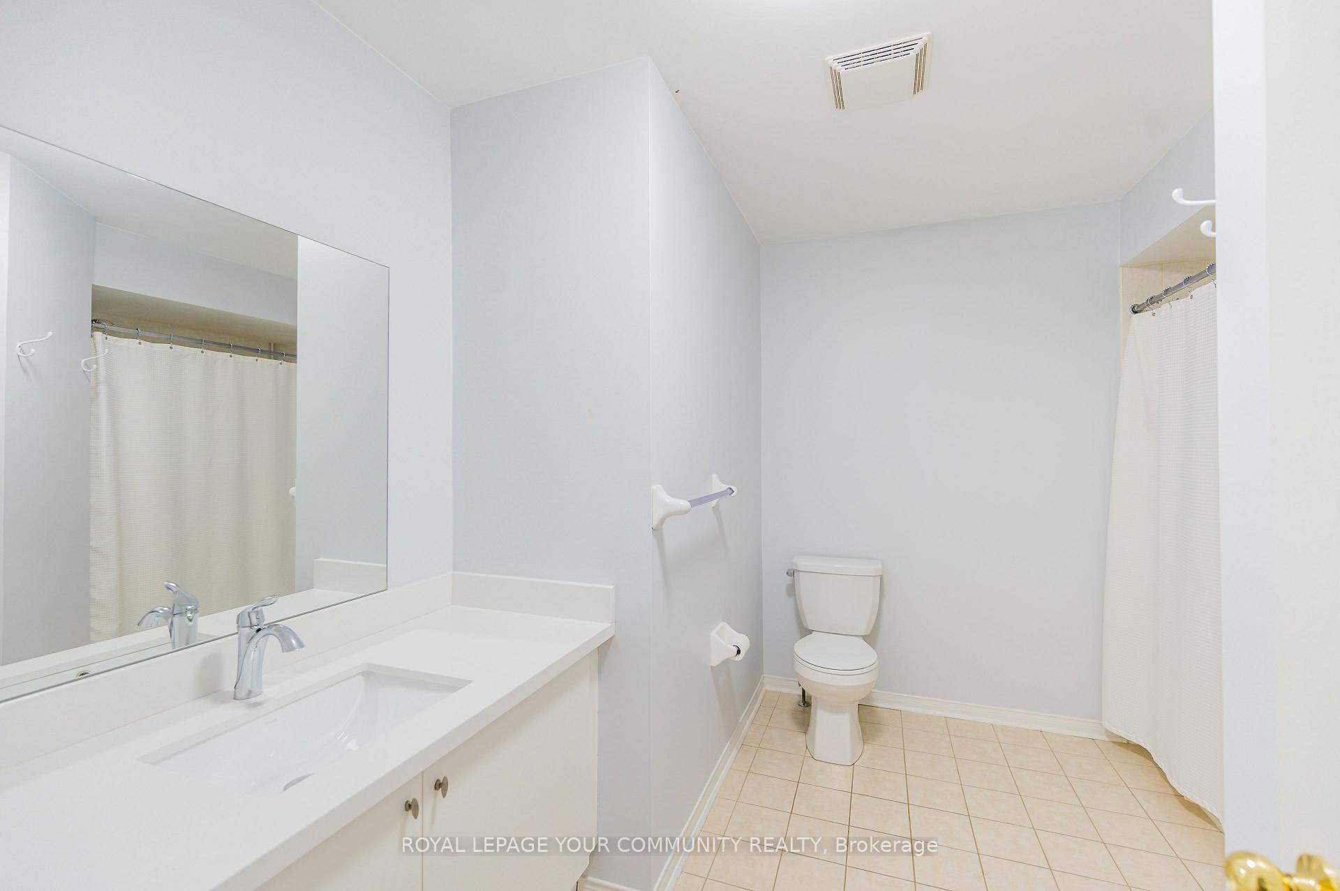 Photo 11 of 142 Blackthorn Drive, Vaughan, Maple — HOMEH