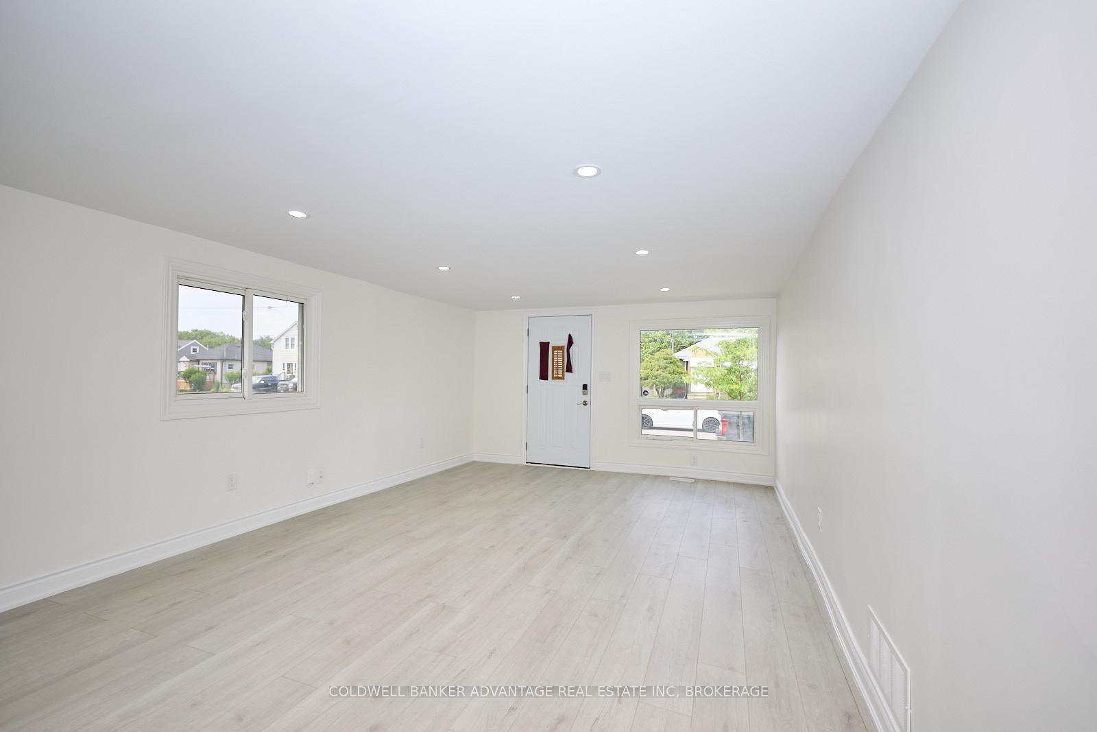 Photo 7 of 34 Scholfield Avenue, Welland, Lincoln/Crowland — HOMEH