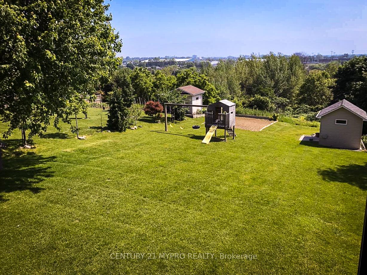 Photo 13 of Unit Basement, 369 Powell Road, Whitby, Blue Grass Meadows — HOMEH