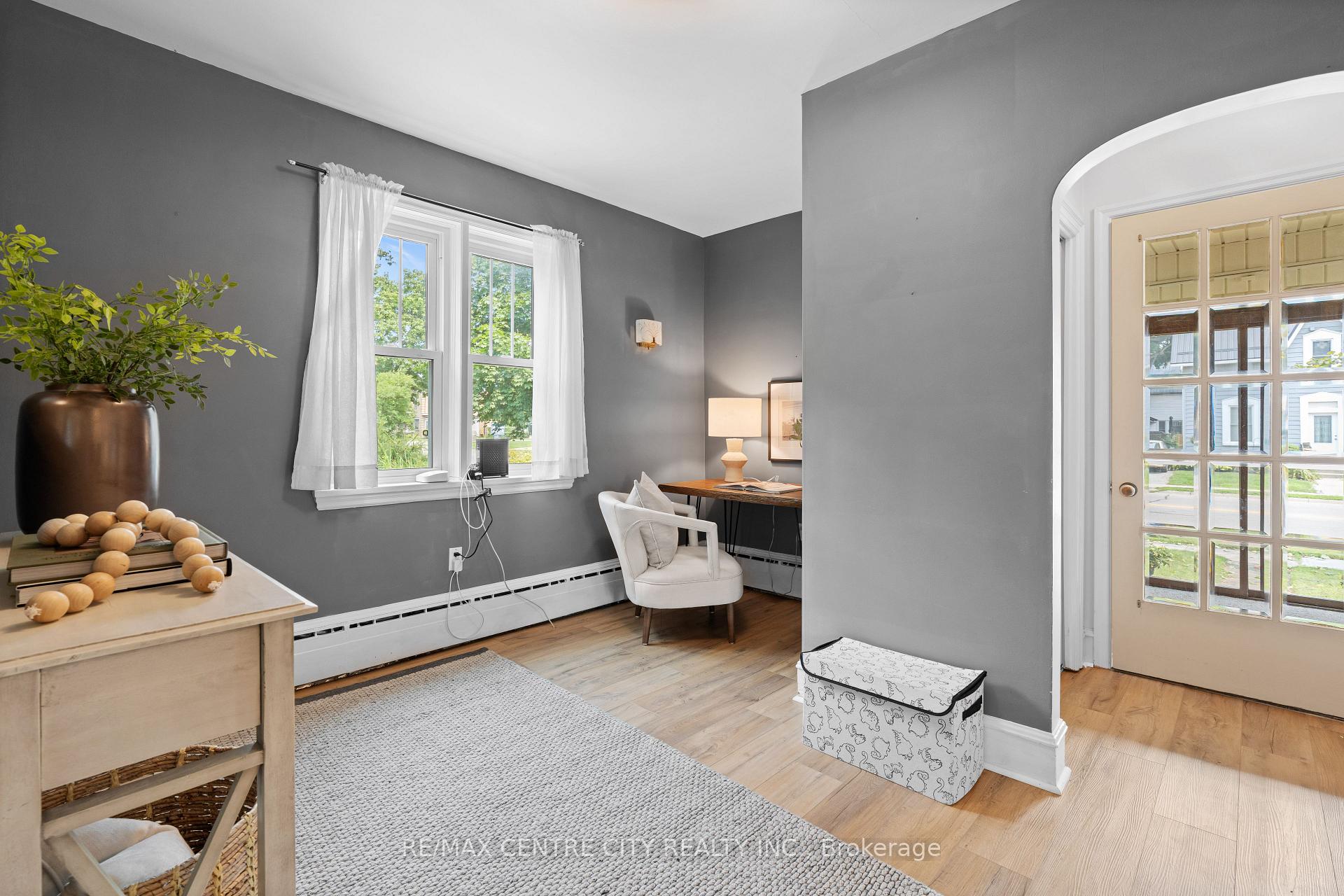 Photo 7 of 182 John Street S, Aylmer — HOMEH