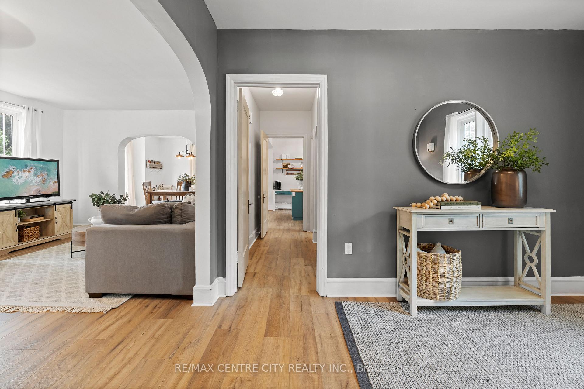Photo 10 of 182 John Street S, Aylmer — HOMEH