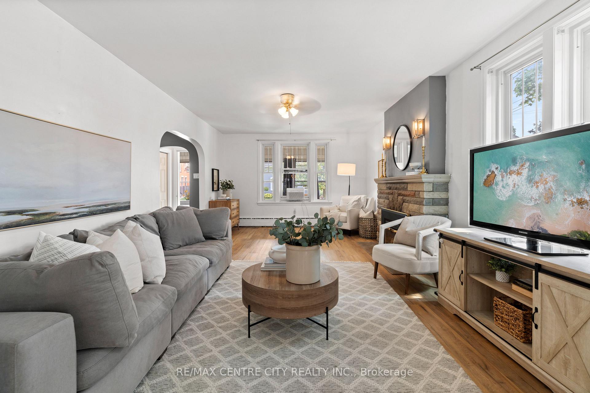 Photo 14 of 182 John Street S, Aylmer — HOMEH