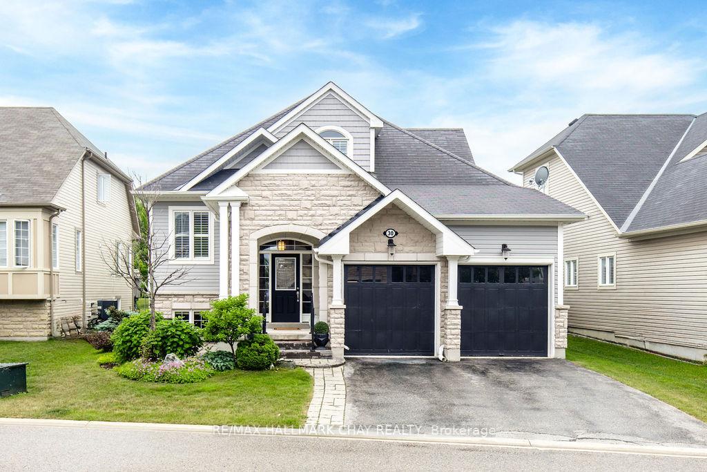 Front of 30 Waterview Road N