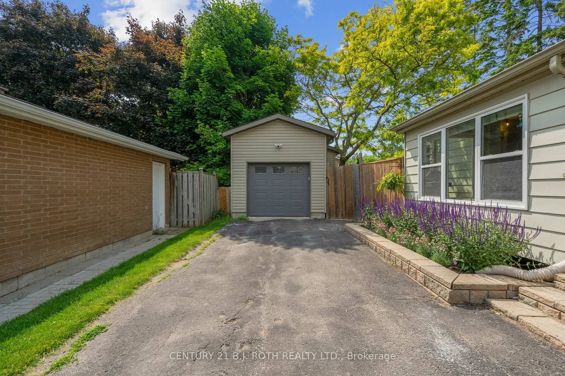Photo 4 of 88 Puget Street, Barrie, Codrington — HOMEH