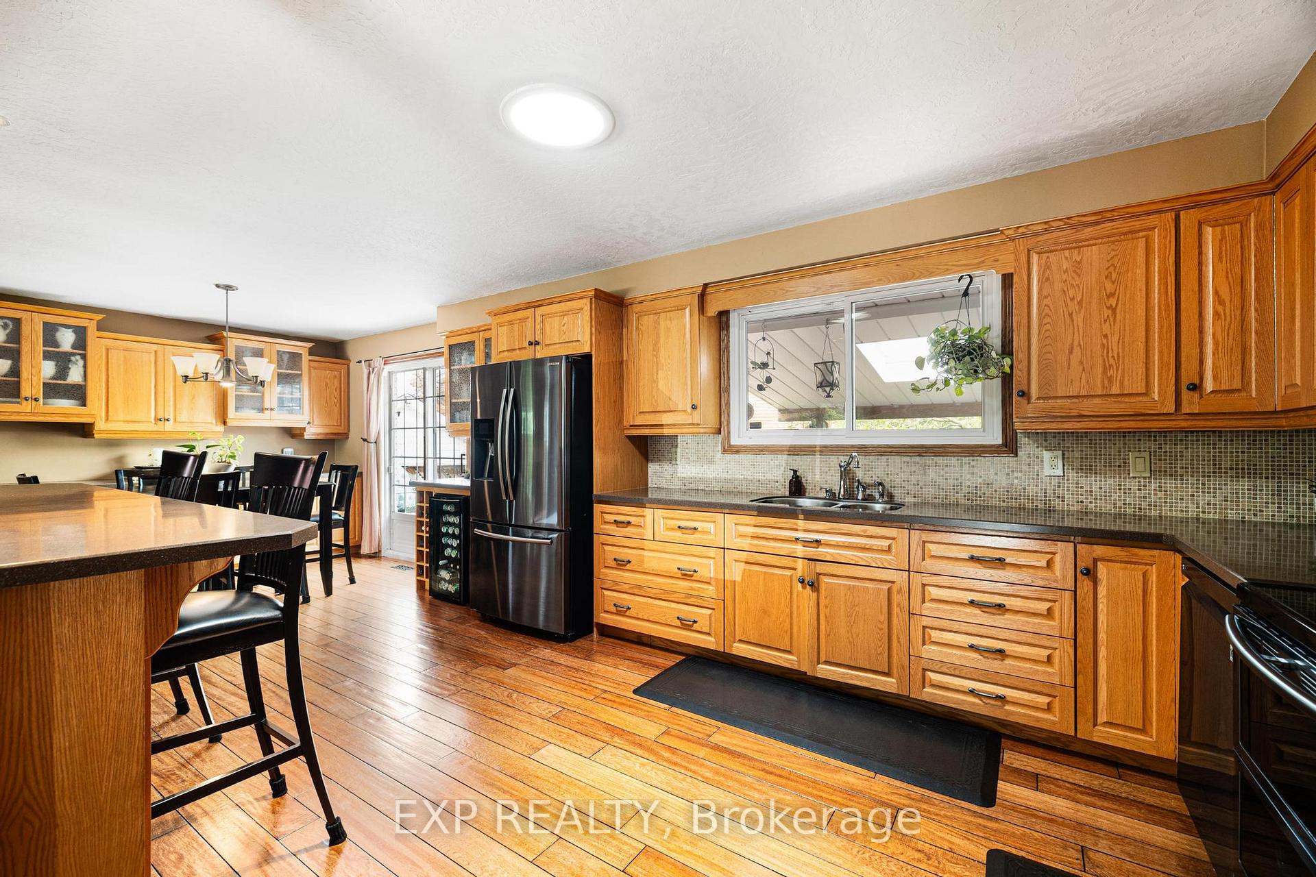 Photo 5 of 320 Daleside Place, Waterloo — HOMEH