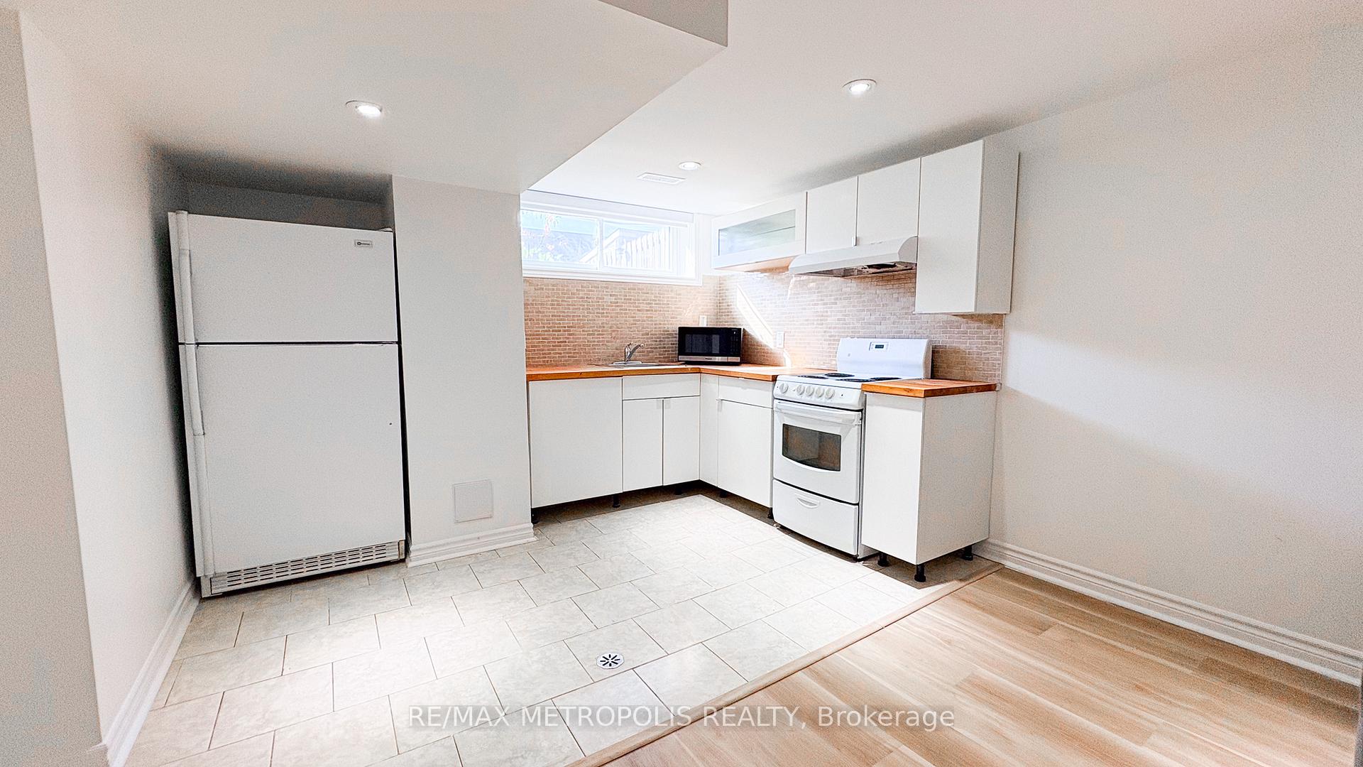Photo 5 of Unit BASEMENT, 1028 Mccullough Drive, Whitby, Downtown Whitby — HOMEH