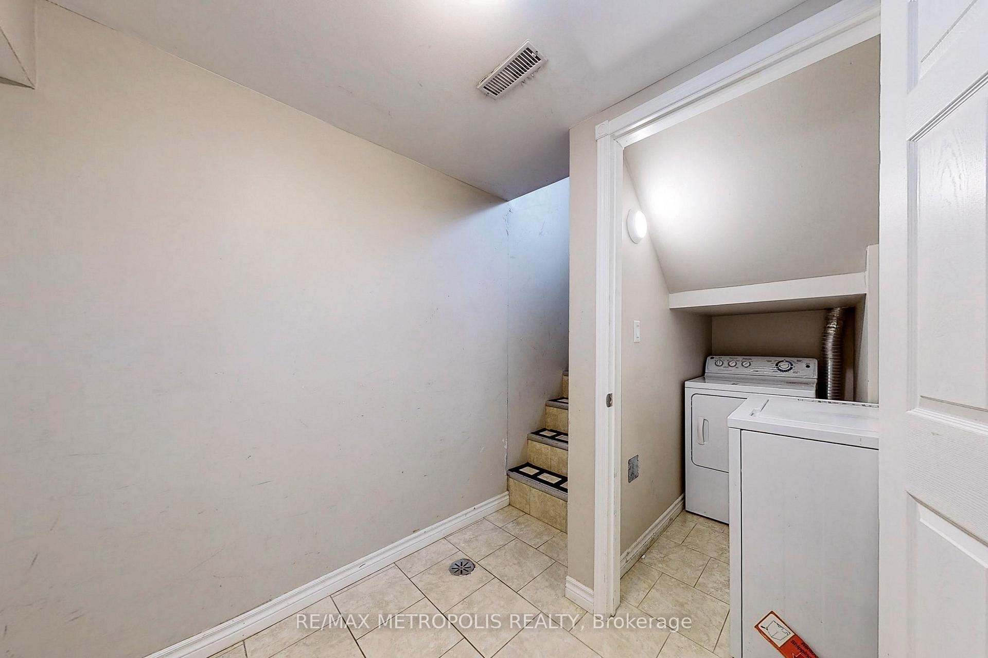 Photo 11 of Unit BASEMENT, 1028 Mccullough Drive, Whitby, Downtown Whitby — HOMEH