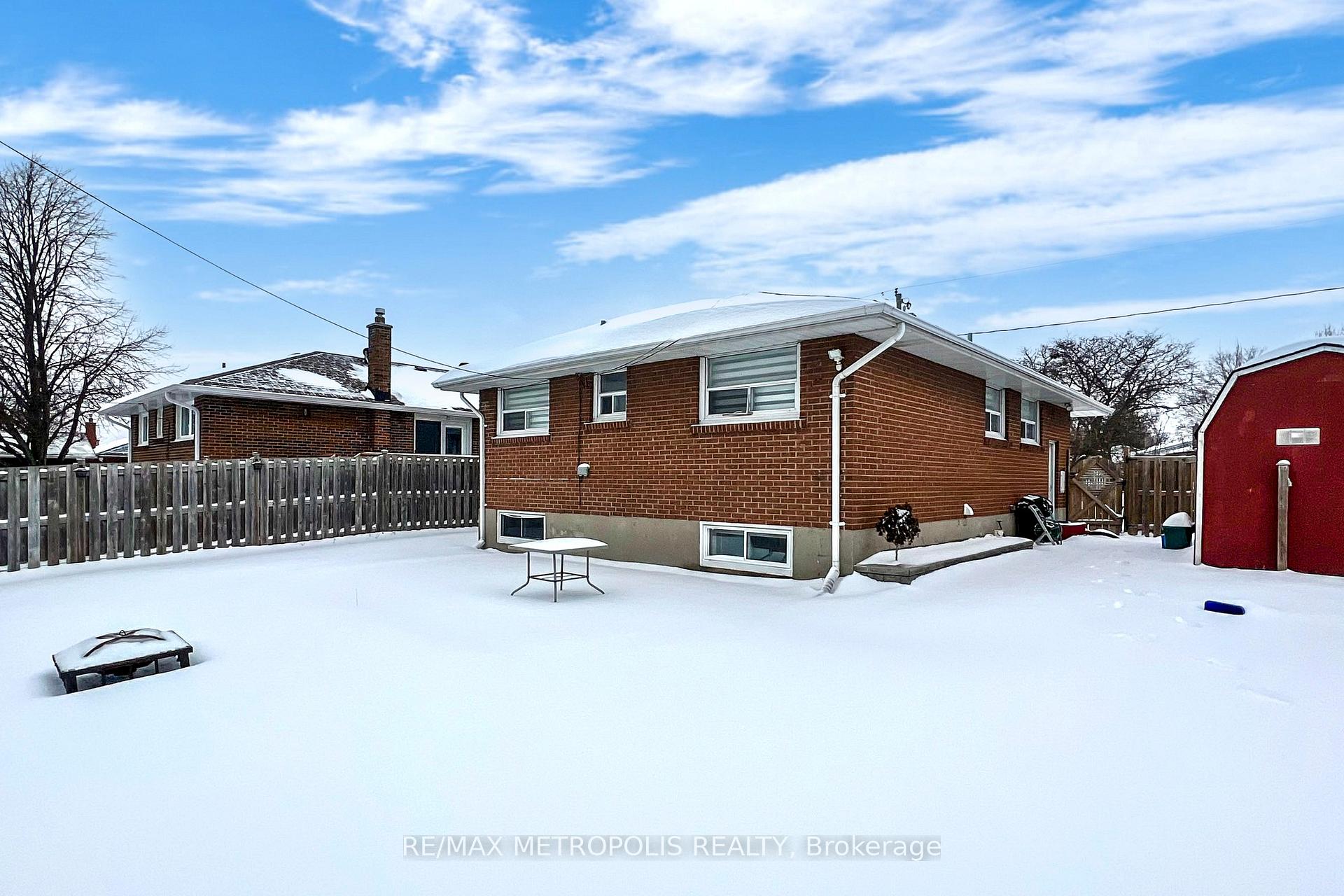 Photo 13 of Unit BASEMENT, 1028 Mccullough Drive, Whitby, Downtown Whitby — HOMEH