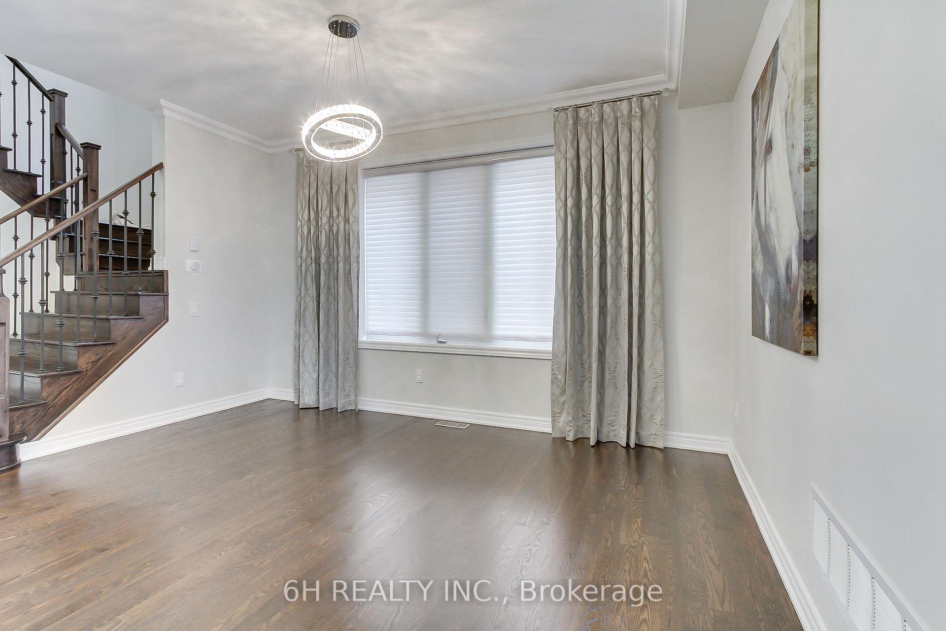 Photo 12 of 49 Strong Avenue, Vaughan, Patterson — HOMEH
