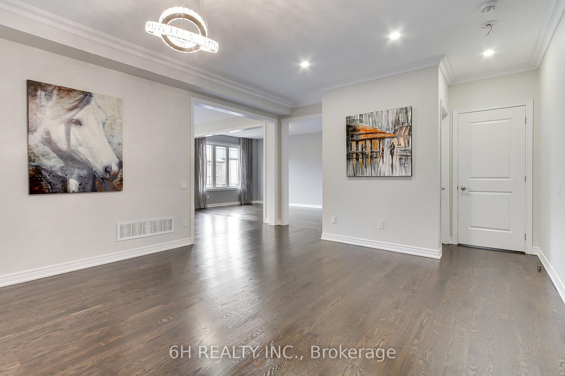 Photo 13 of 49 Strong Avenue, Vaughan, Patterson — HOMEH