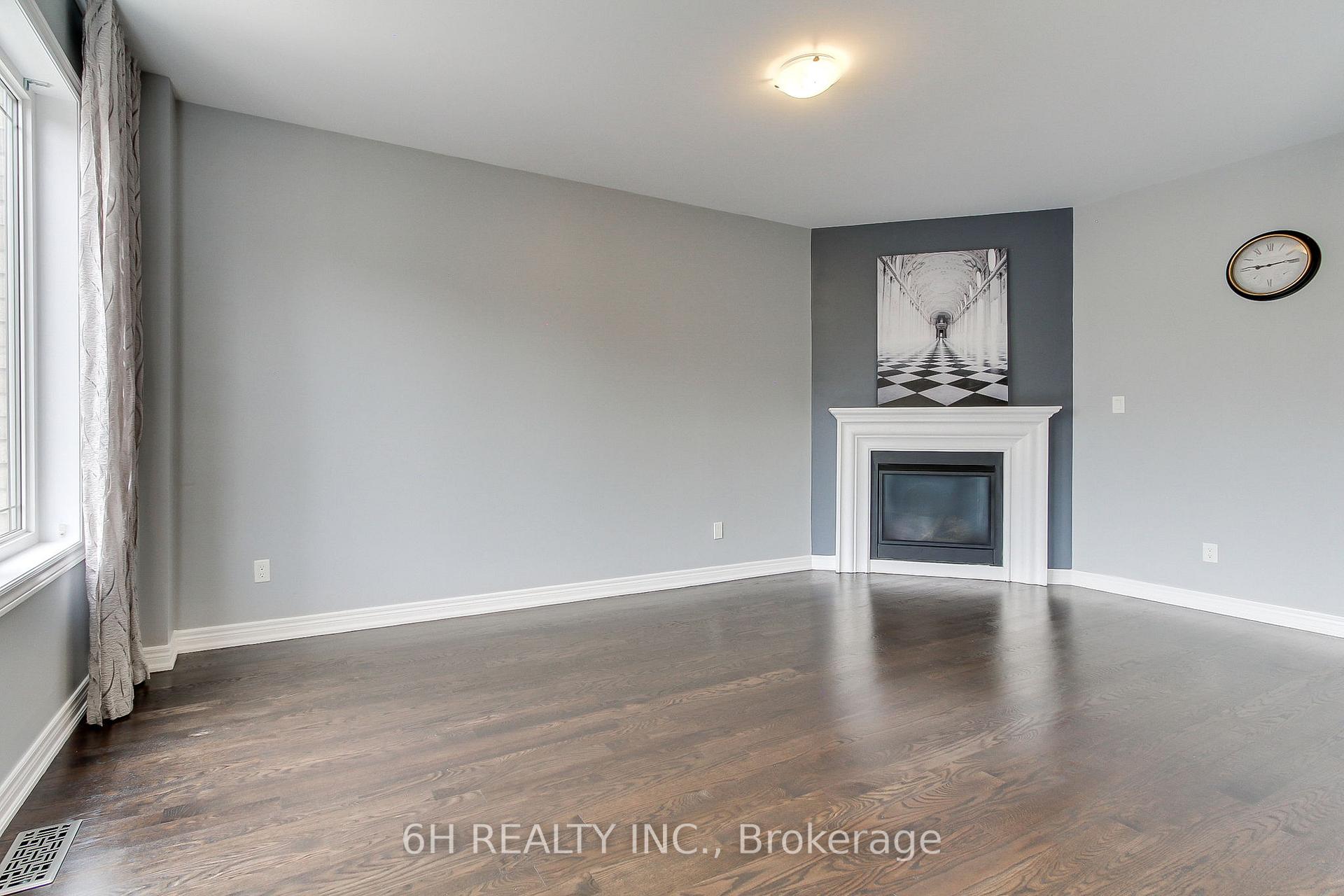 Photo 21 of 49 Strong Avenue, Vaughan, Patterson — HOMEH