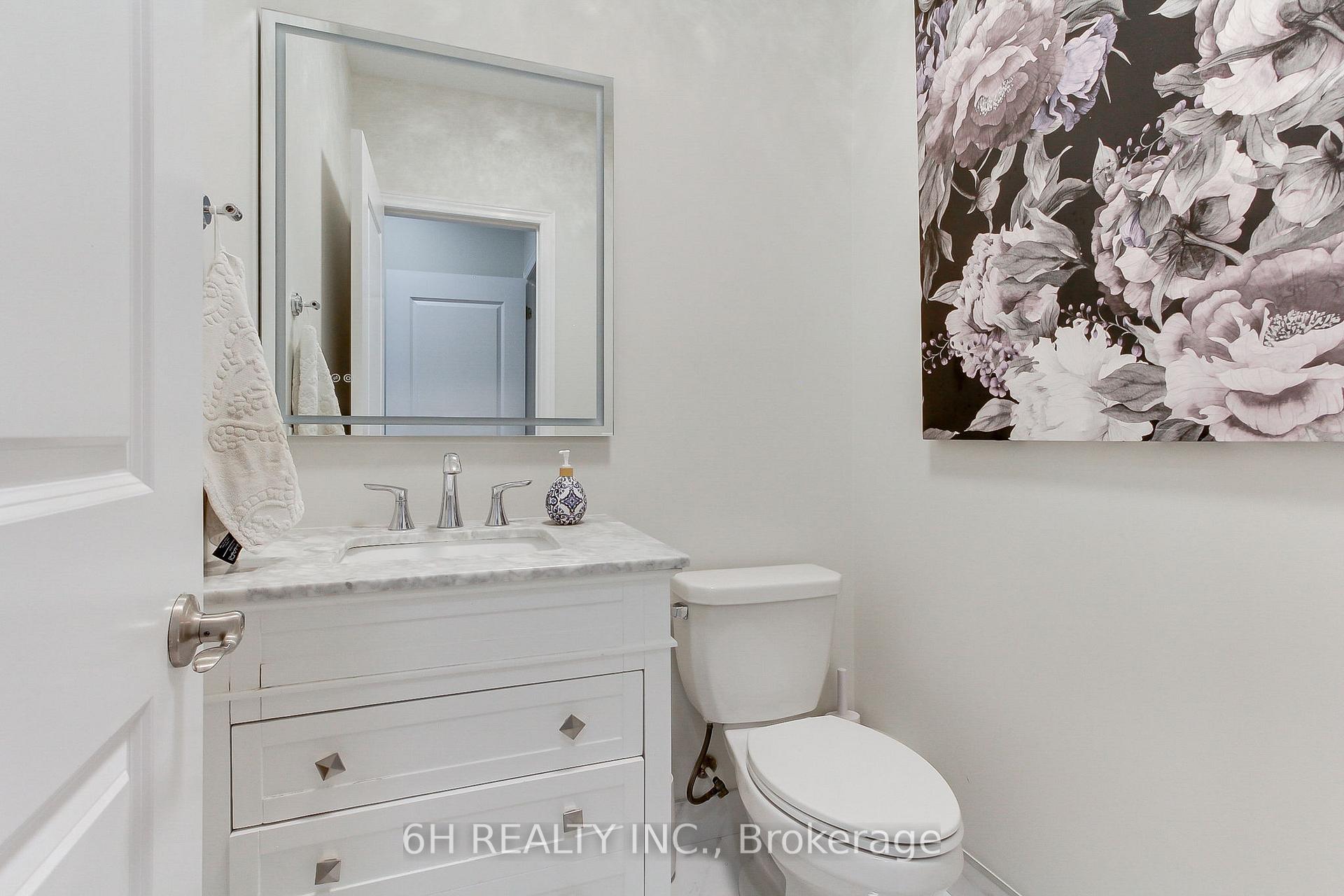 Photo 24 of 49 Strong Avenue, Vaughan, Patterson — HOMEH