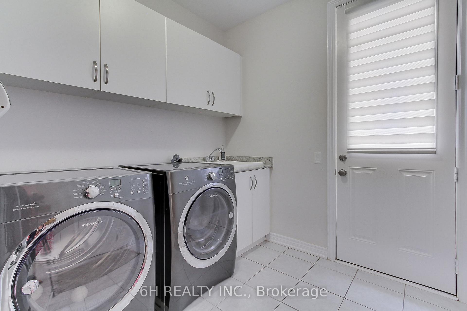 Photo 25 of 49 Strong Avenue, Vaughan, Patterson — HOMEH