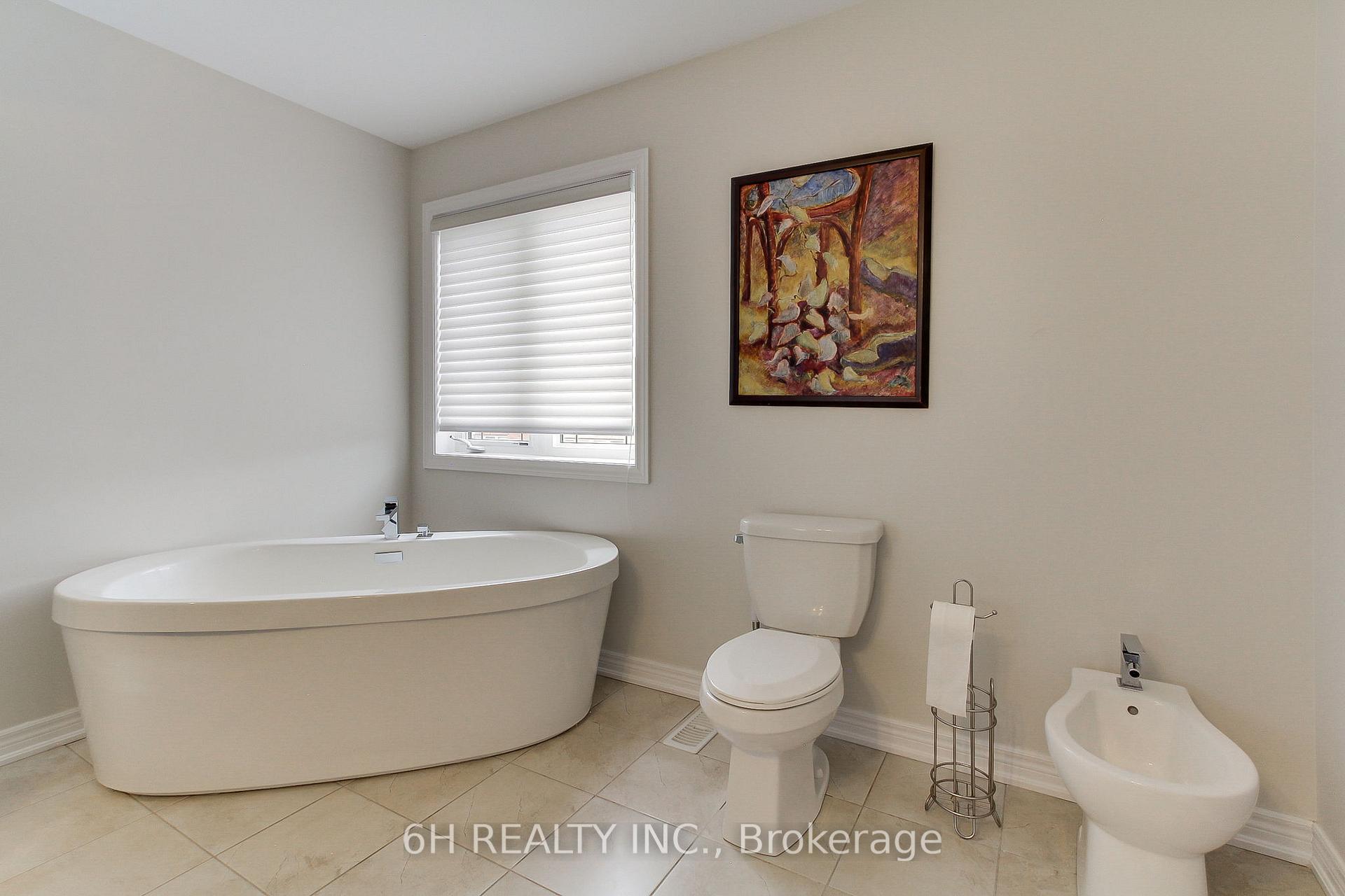 Photo 32 of 49 Strong Avenue, Vaughan, Patterson — HOMEH