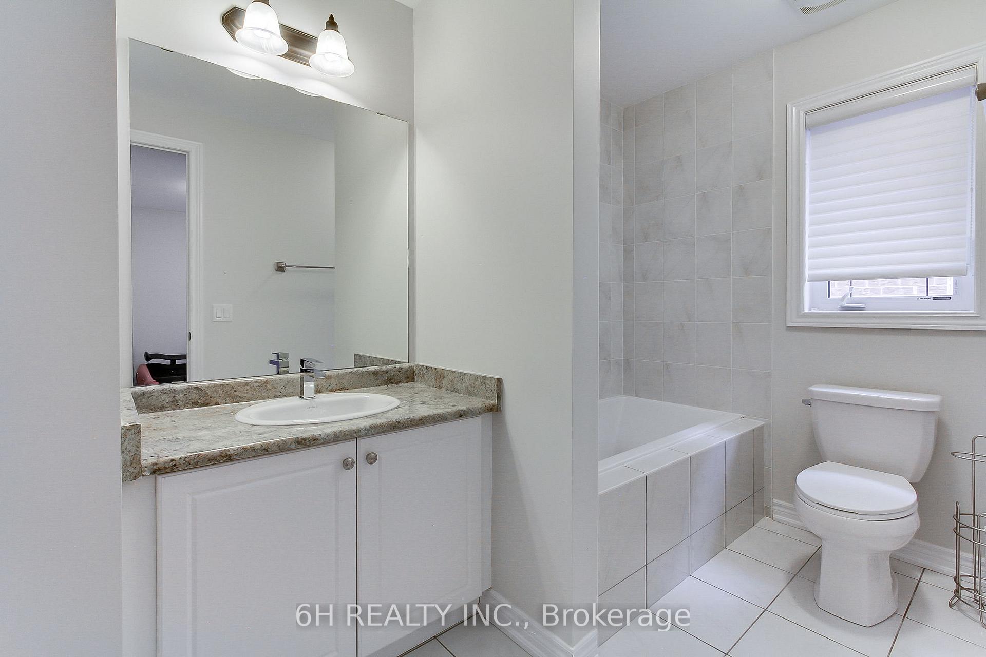 Photo 42 of 49 Strong Avenue, Vaughan, Patterson — HOMEH