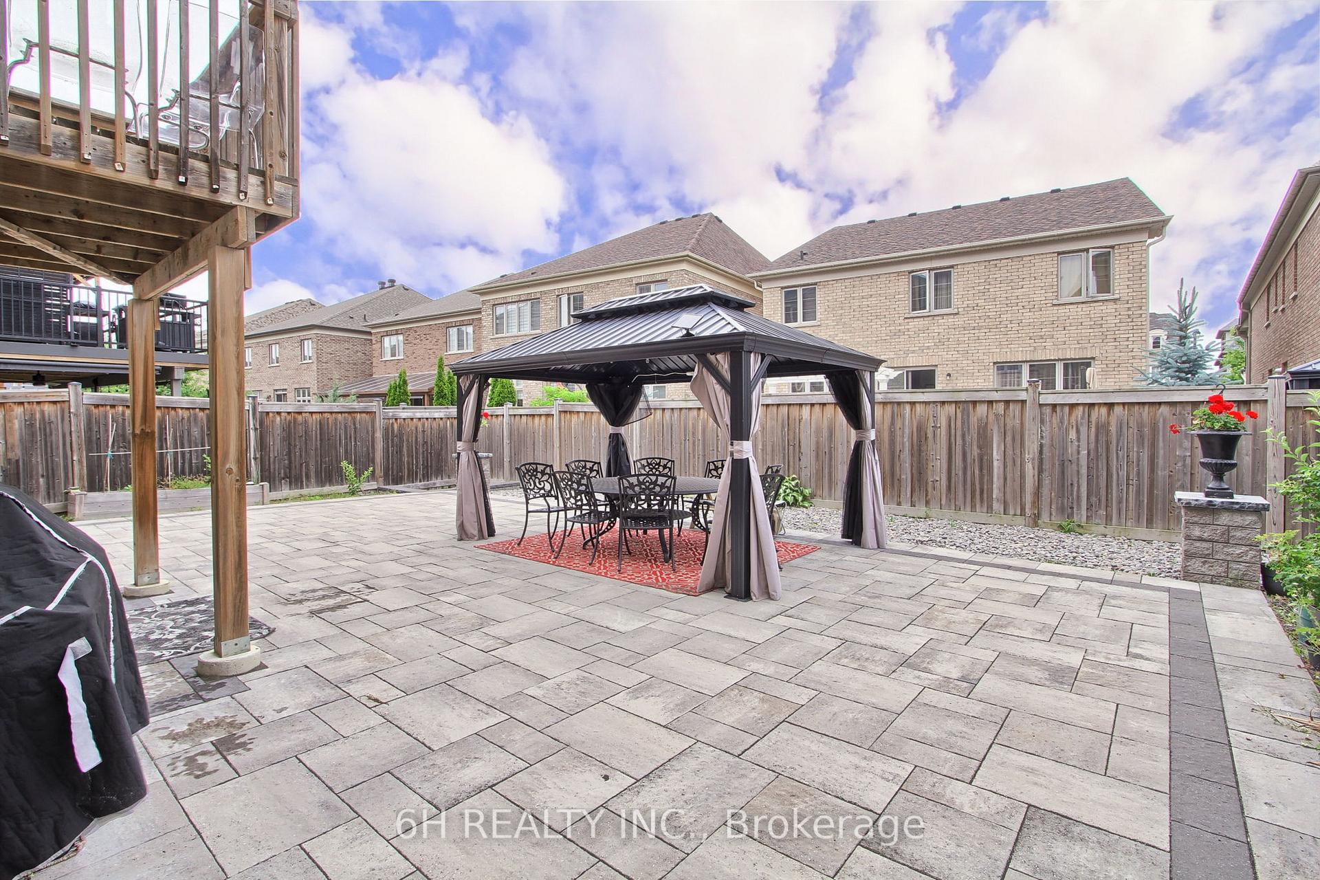 Photo 46 of 49 Strong Avenue, Vaughan, Patterson — HOMEH
