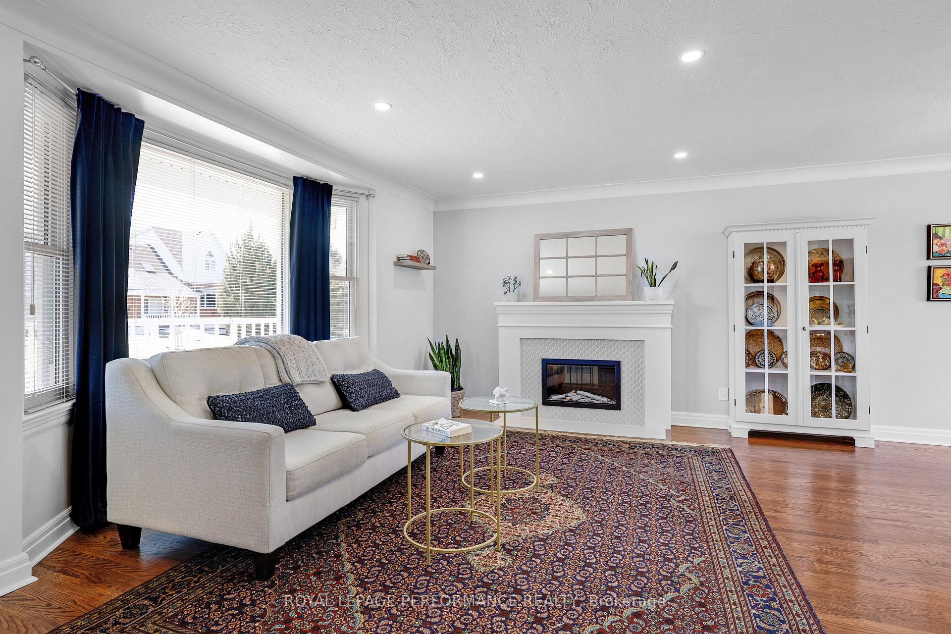 Photo 6 of 285 Frost Avenue, Ottawa, Alta Vista/Faircrest Heights — HOMEH