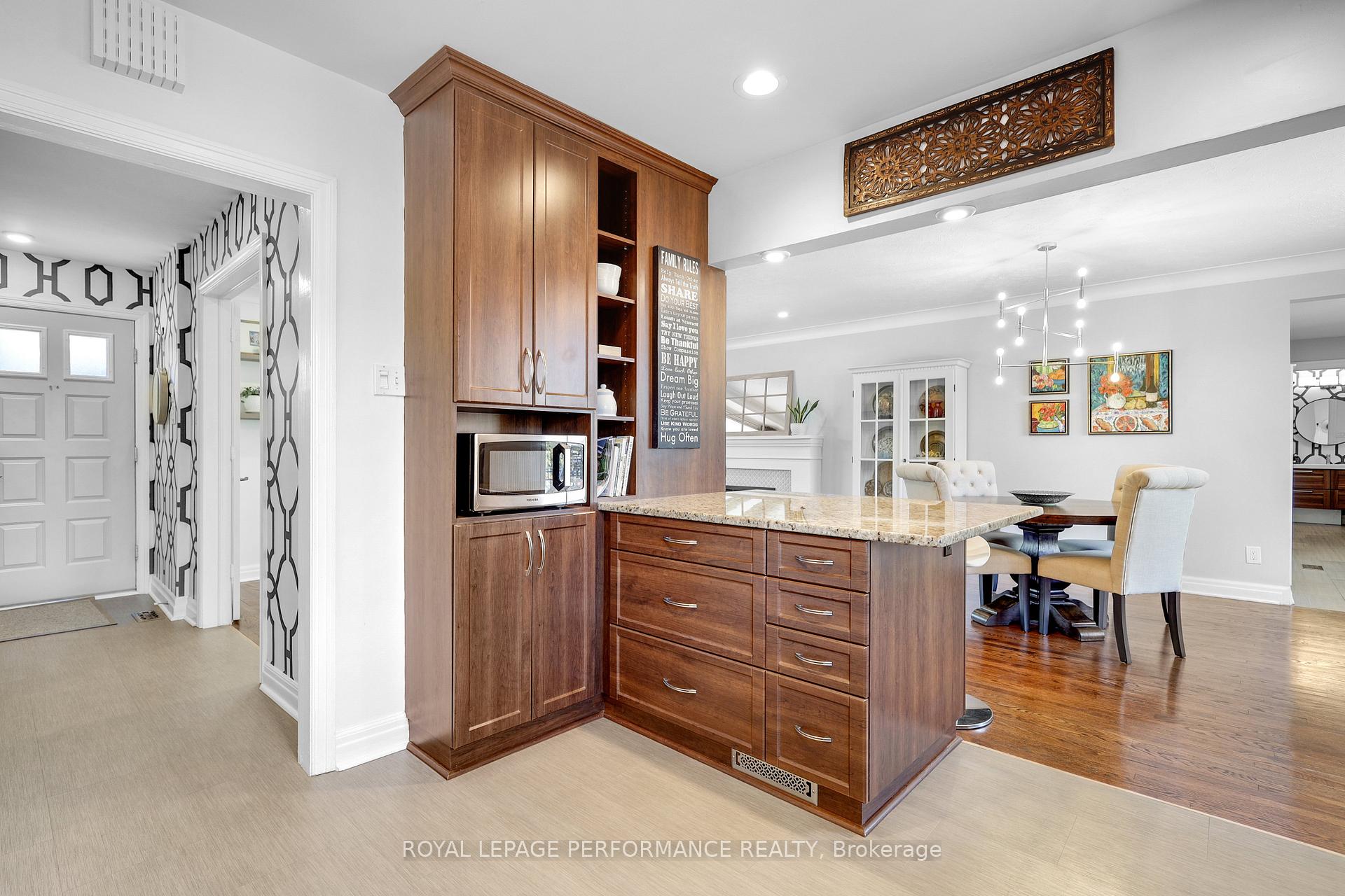 Photo 13 of 285 Frost Avenue, Ottawa, Alta Vista/Faircrest Heights — HOMEH