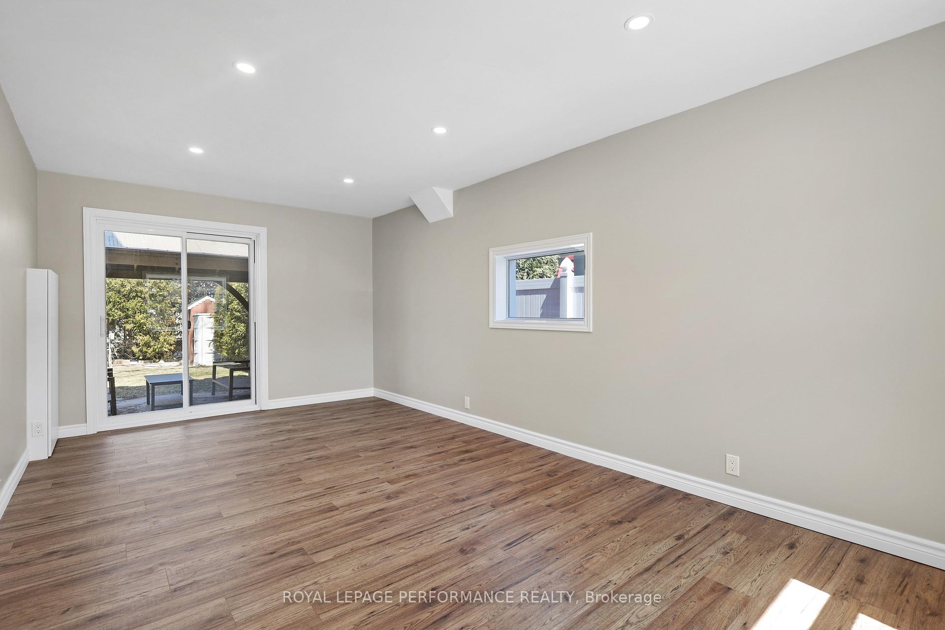 Photo 15 of 285 Frost Avenue, Ottawa, Alta Vista/Faircrest Heights — HOMEH