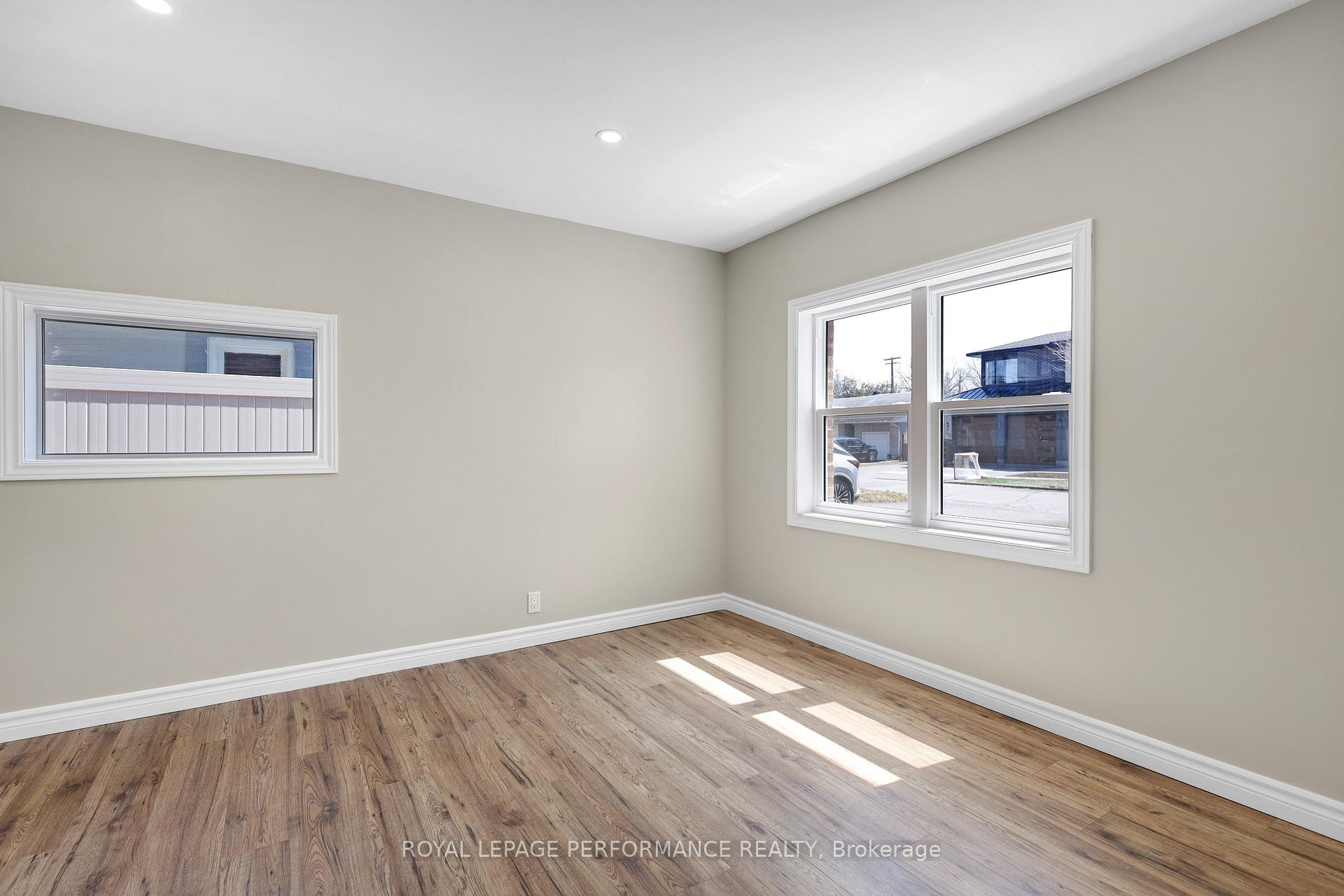 Photo 28 of 285 Frost Avenue, Ottawa, Alta Vista/Faircrest Heights — HOMEH