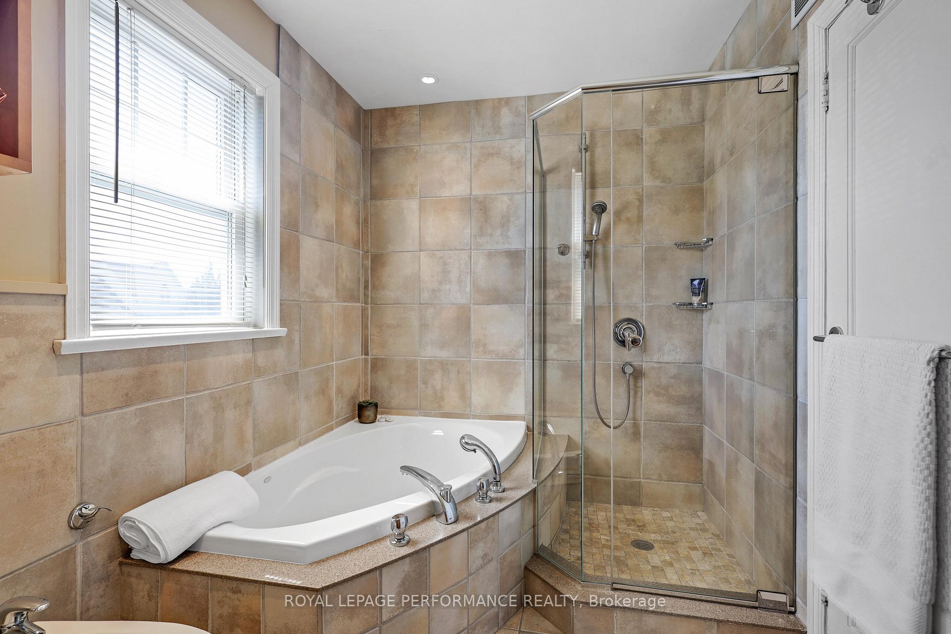 Photo 33 of 285 Frost Avenue, Ottawa, Alta Vista/Faircrest Heights — HOMEH
