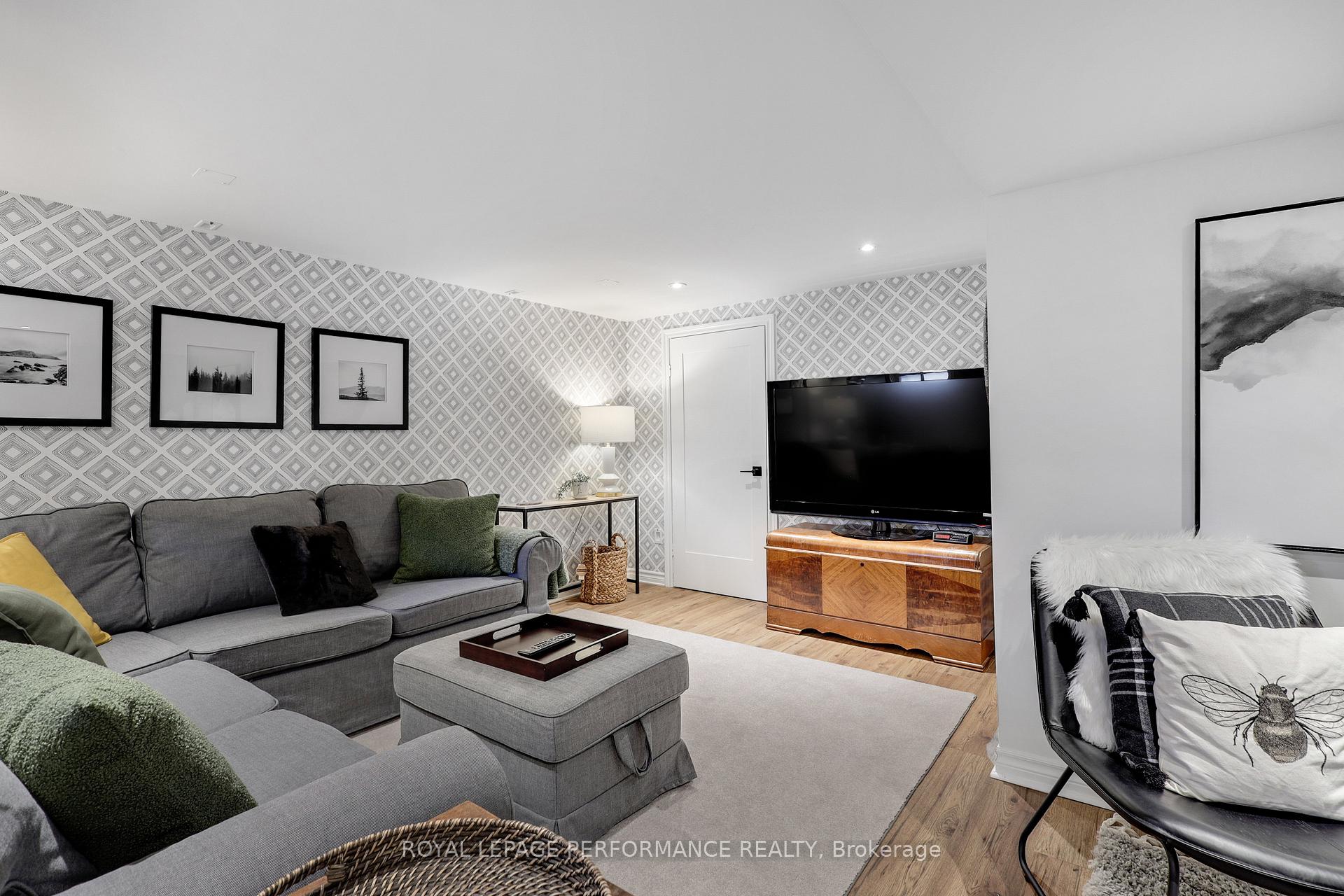Photo 29 of 285 Frost Avenue, Ottawa, Alta Vista/Faircrest Heights — HOMEH