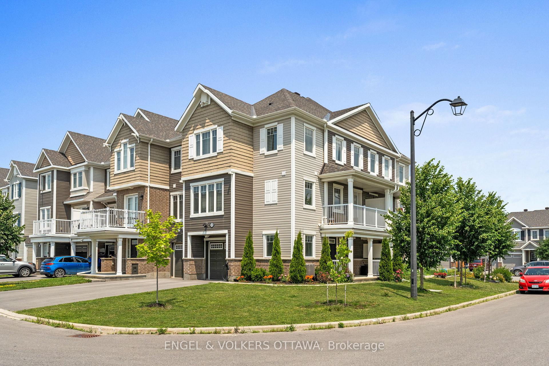 Photo 1 of 349 Pumpkinseed Crescent, Ottawa, Barrhaven - Half Moon Bay — HOMEH