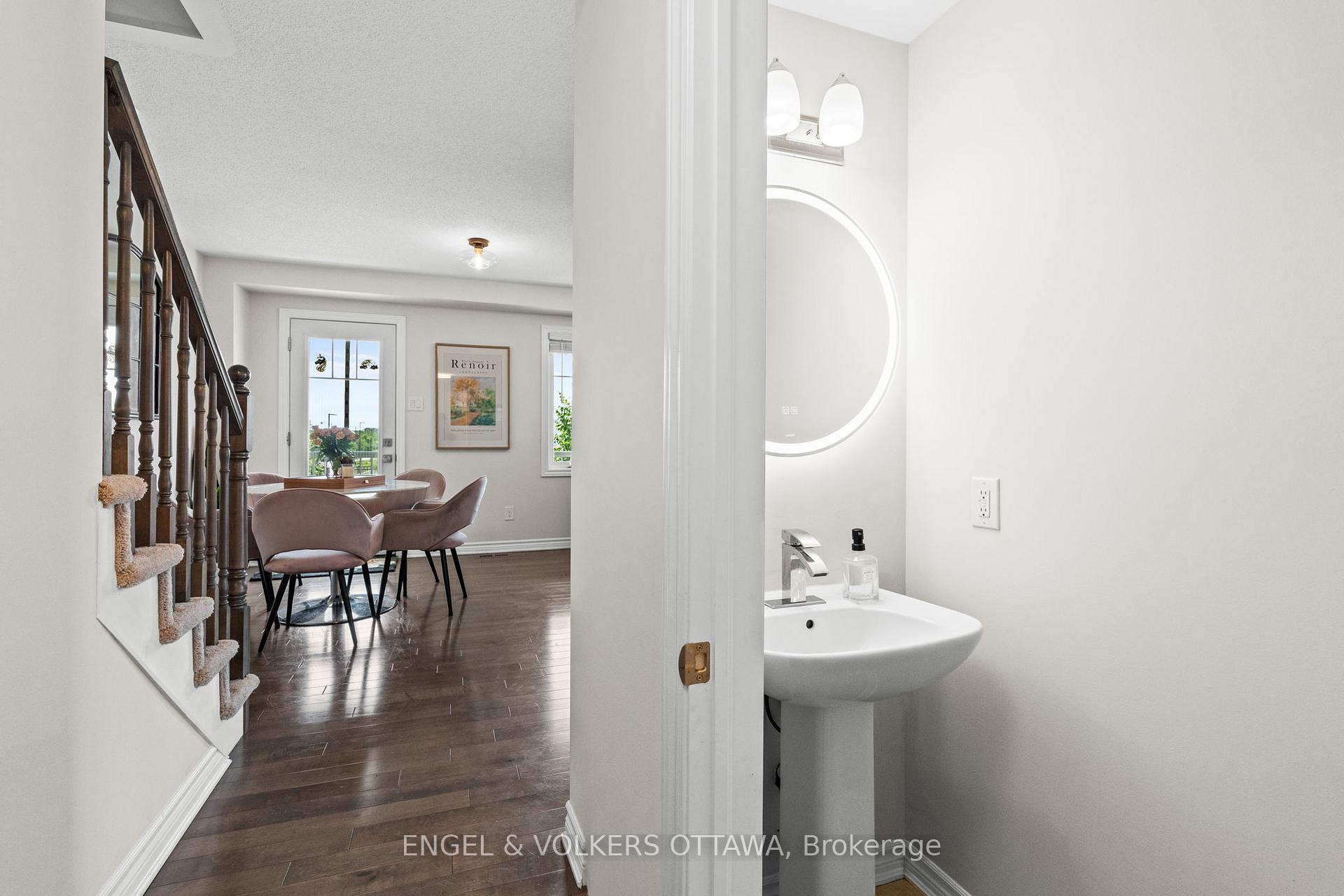 Photo 9 of 349 Pumpkinseed Crescent, Ottawa, Barrhaven - Half Moon Bay — HOMEH