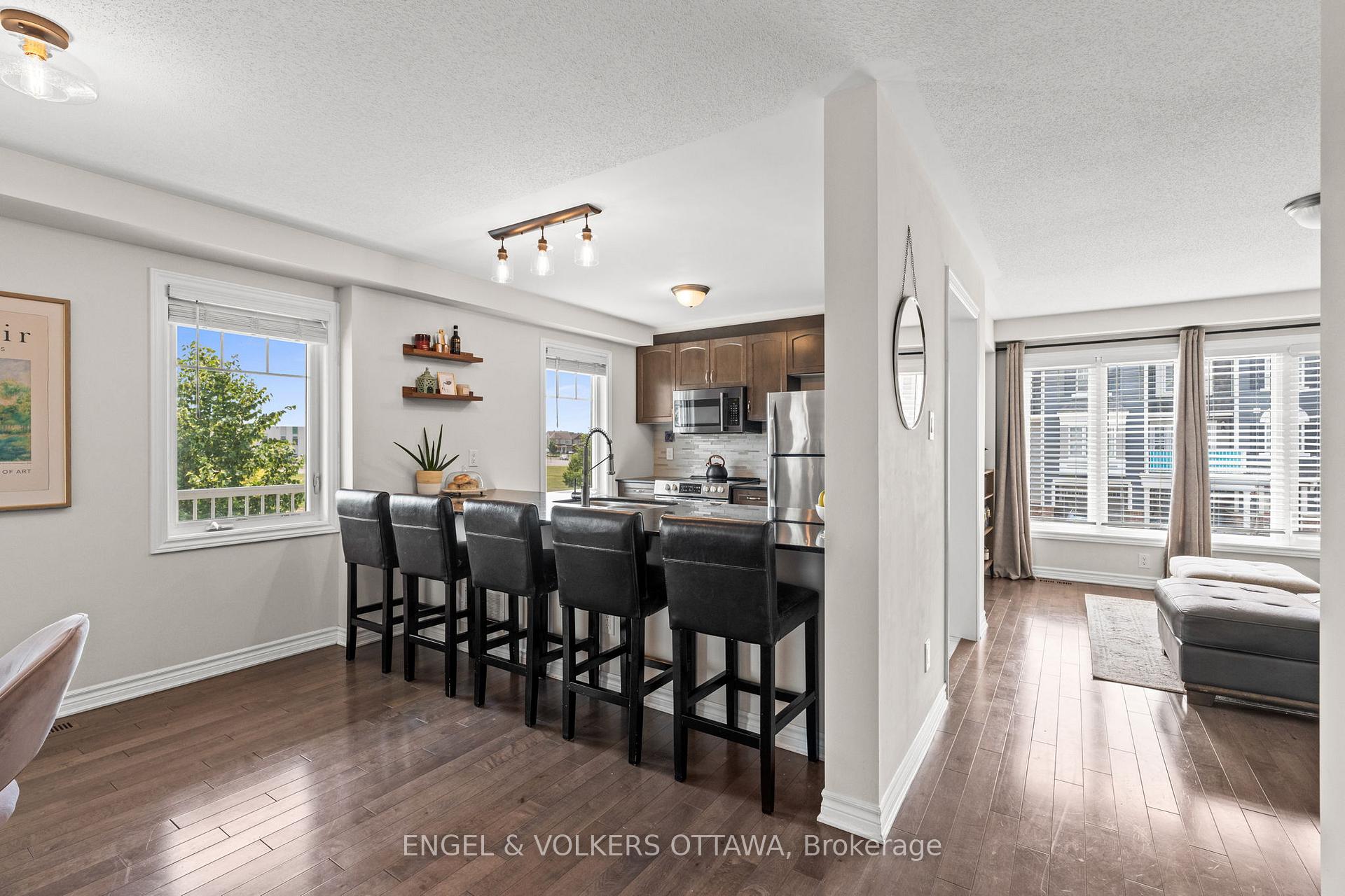 Photo 11 of 349 Pumpkinseed Crescent, Ottawa, Barrhaven - Half Moon Bay — HOMEH