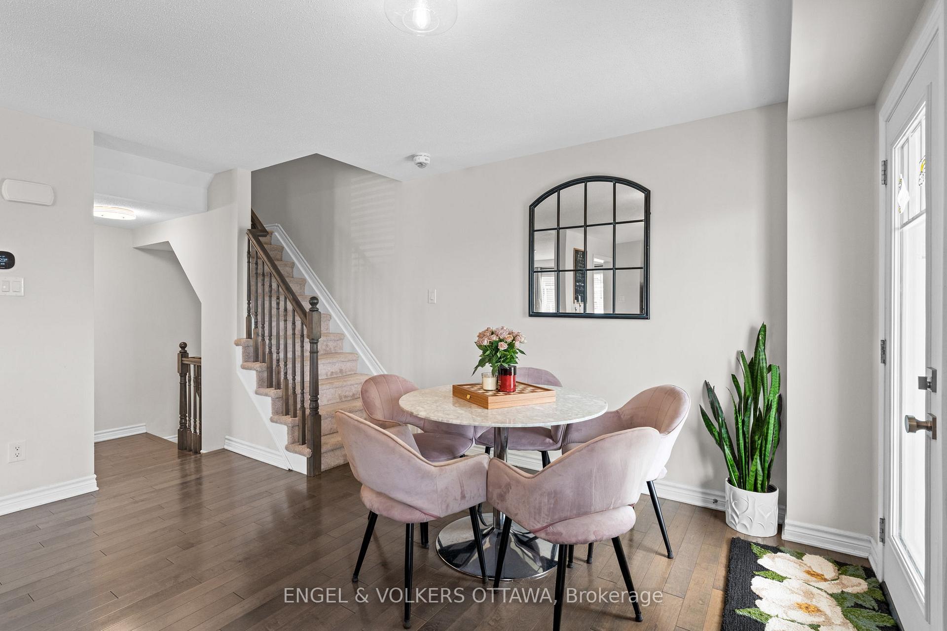 Photo 22 of 349 Pumpkinseed Crescent, Ottawa, Barrhaven - Half Moon Bay — HOMEH