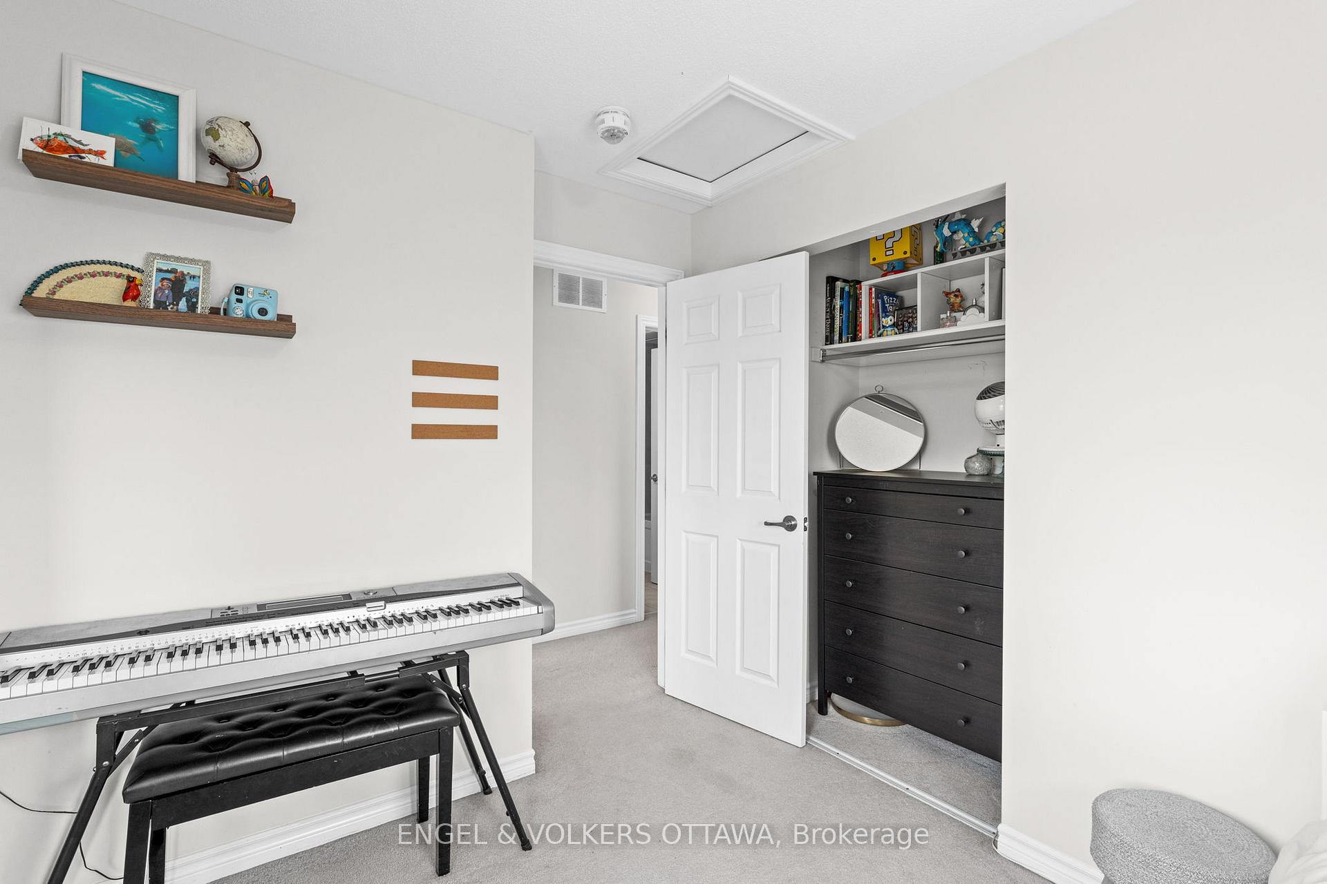 Photo 31 of 349 Pumpkinseed Crescent, Ottawa, Barrhaven - Half Moon Bay — HOMEH